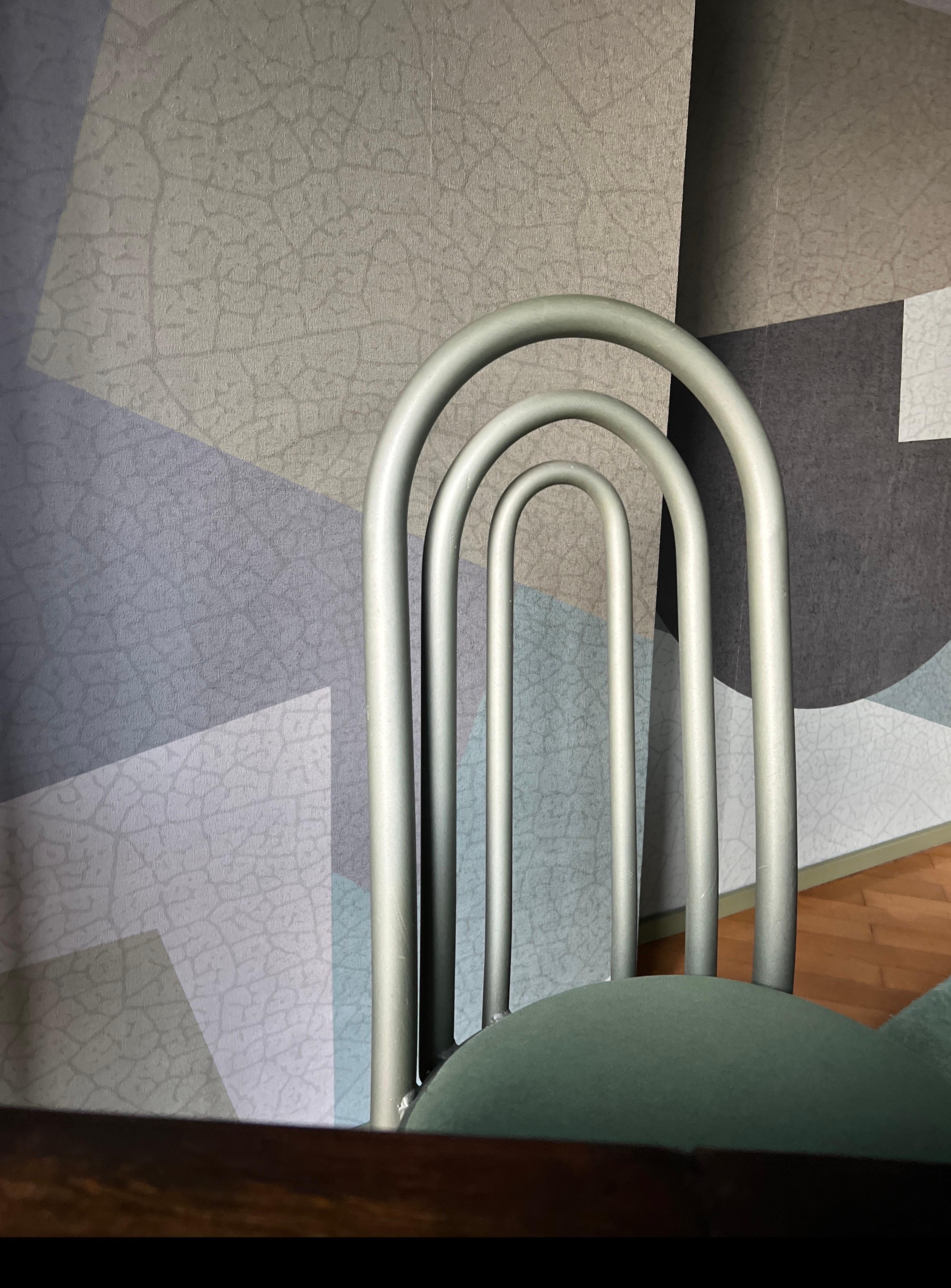 Chaise sculpturaleArches, pièce de collection italienne, style Memphis, salle à manger décorative en vente 9