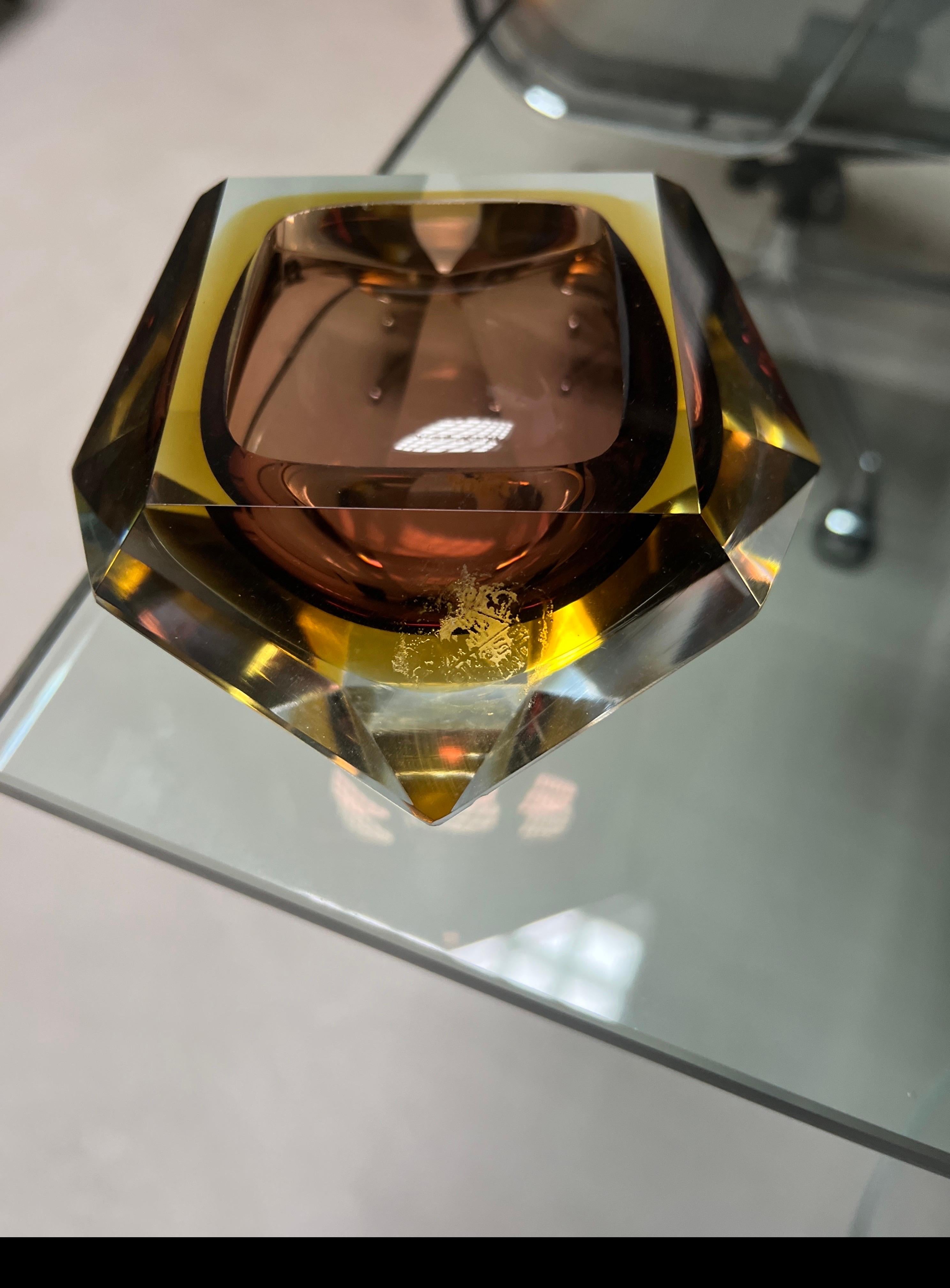 Bol/ presse-papiers Sommerso vintage en verre de Murano violet et jaune, Flavio Poli en vente 1