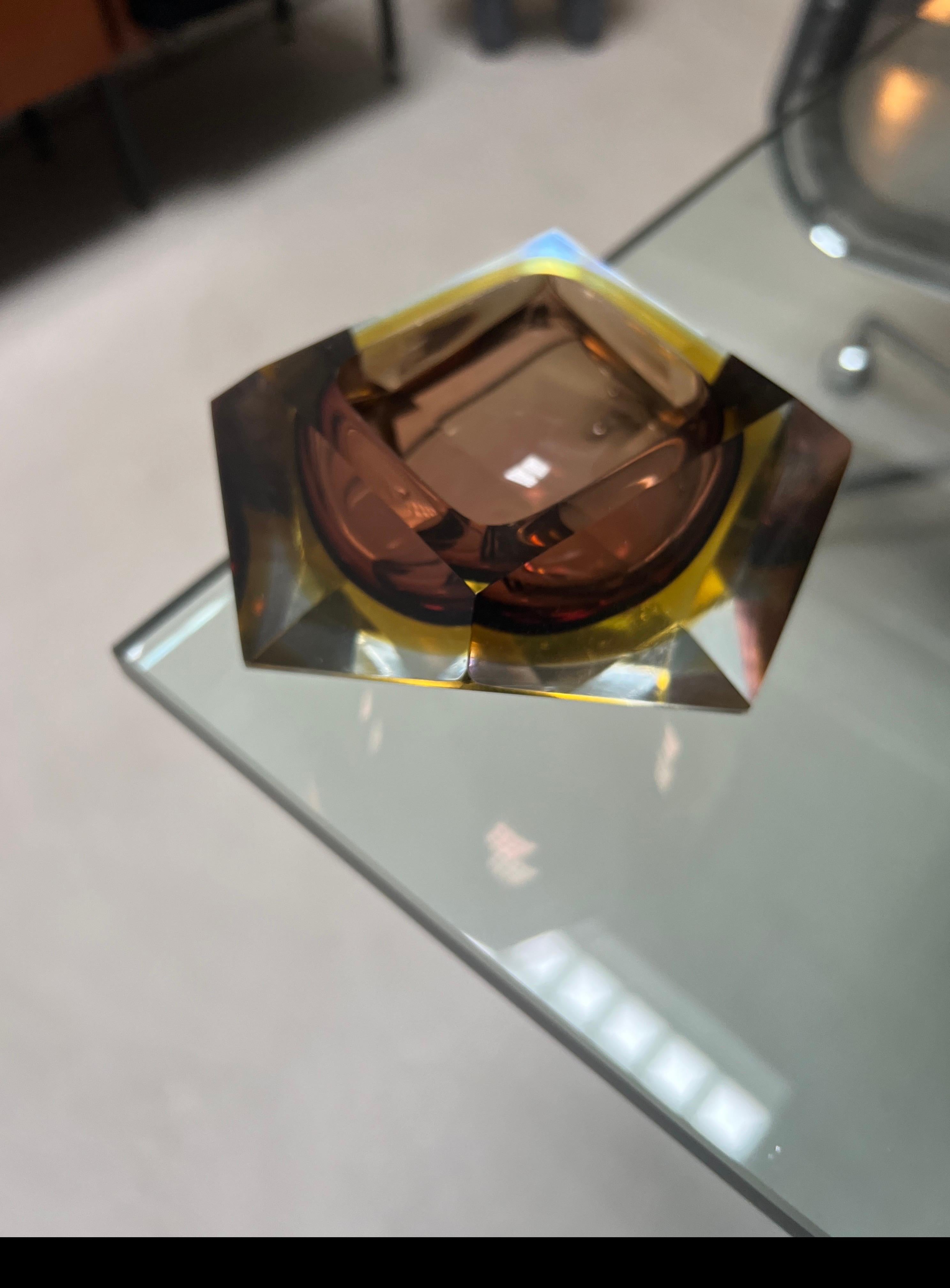 Bol/ presse-papiers Sommerso vintage en verre de Murano violet et jaune, Flavio Poli en vente 3