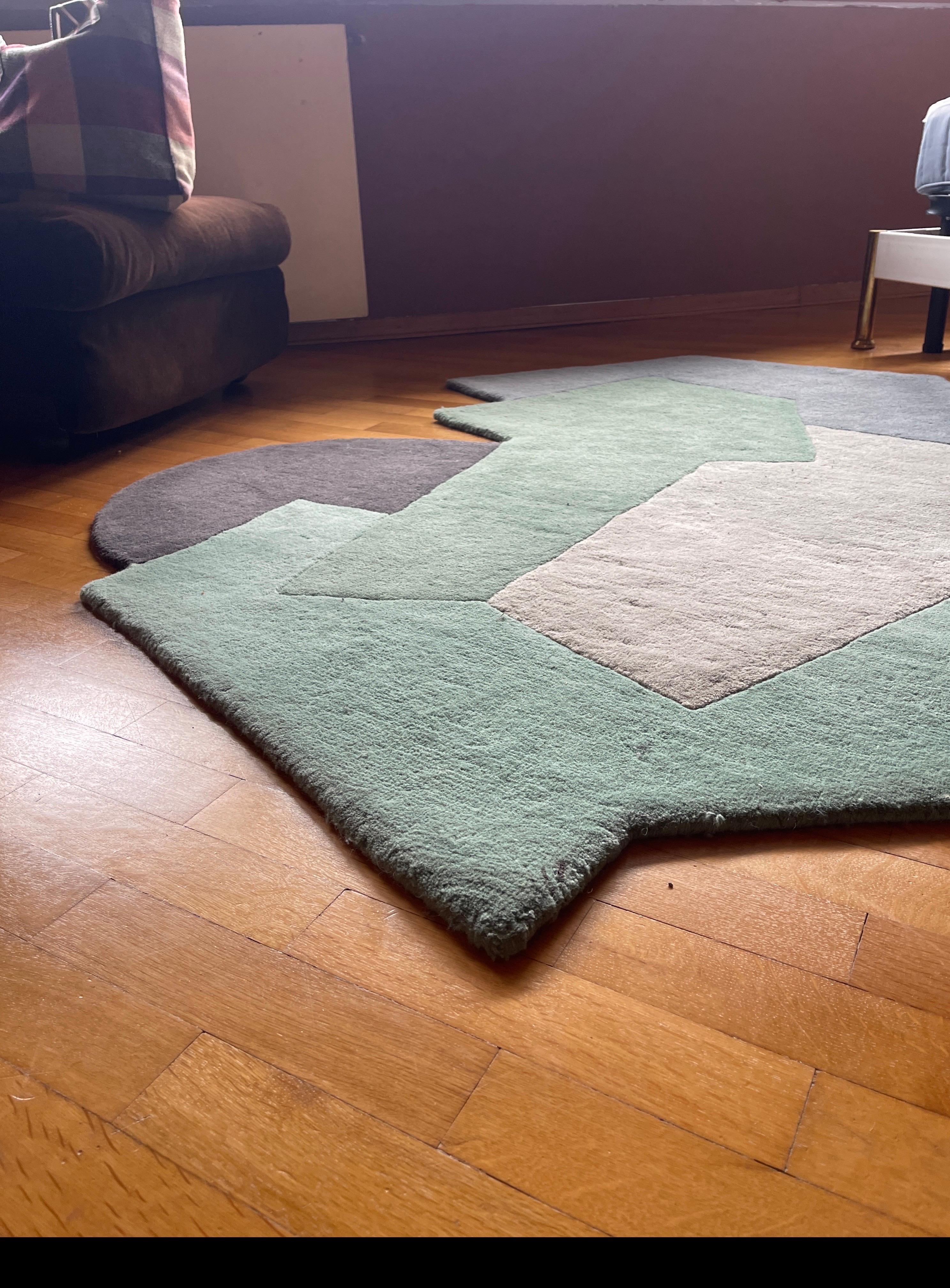 21st Century Contemporary Colorful Geometric Rug, Hand Tufted Wool, Green Tones For Sale 3