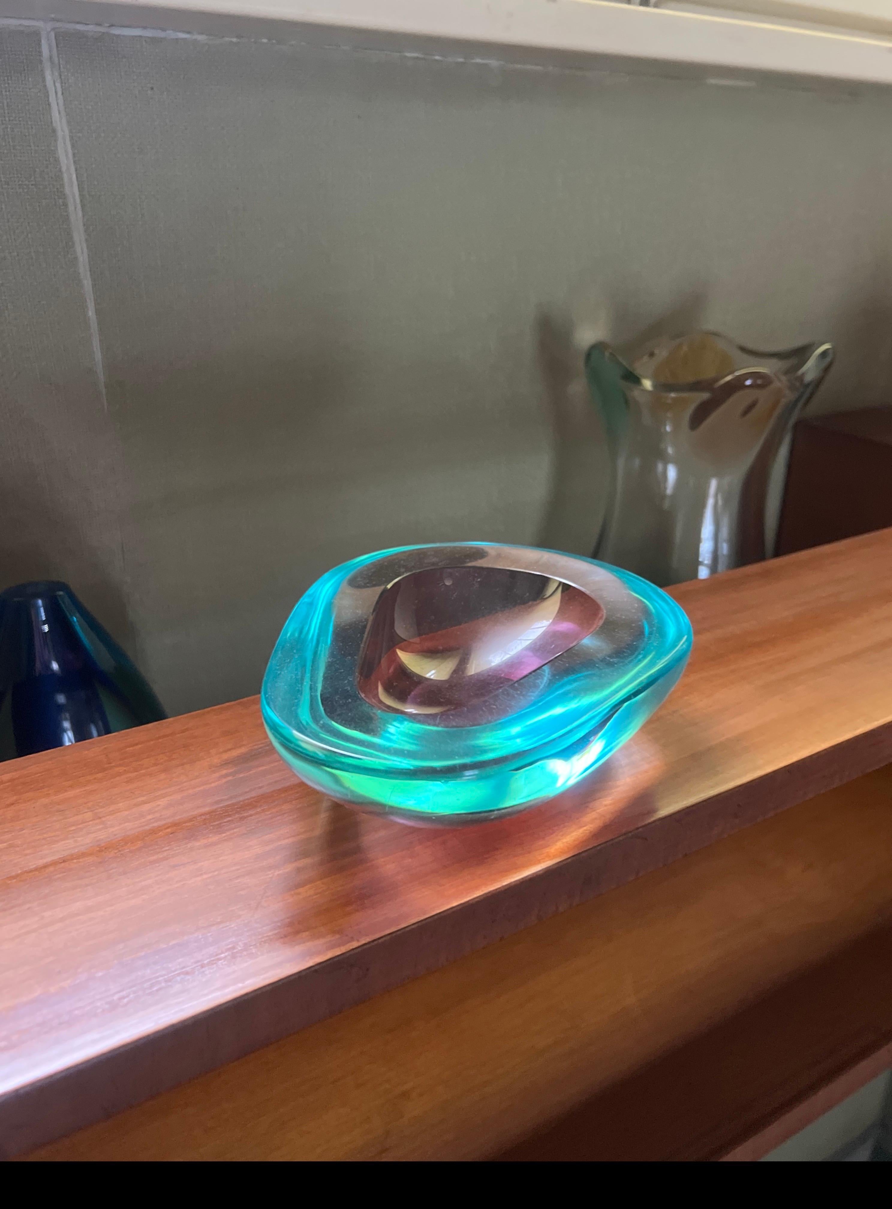 Vintage Mid-Century Murano Glass Bowl in Sommerso Glass, Flavio Poli Stye For Sale 1