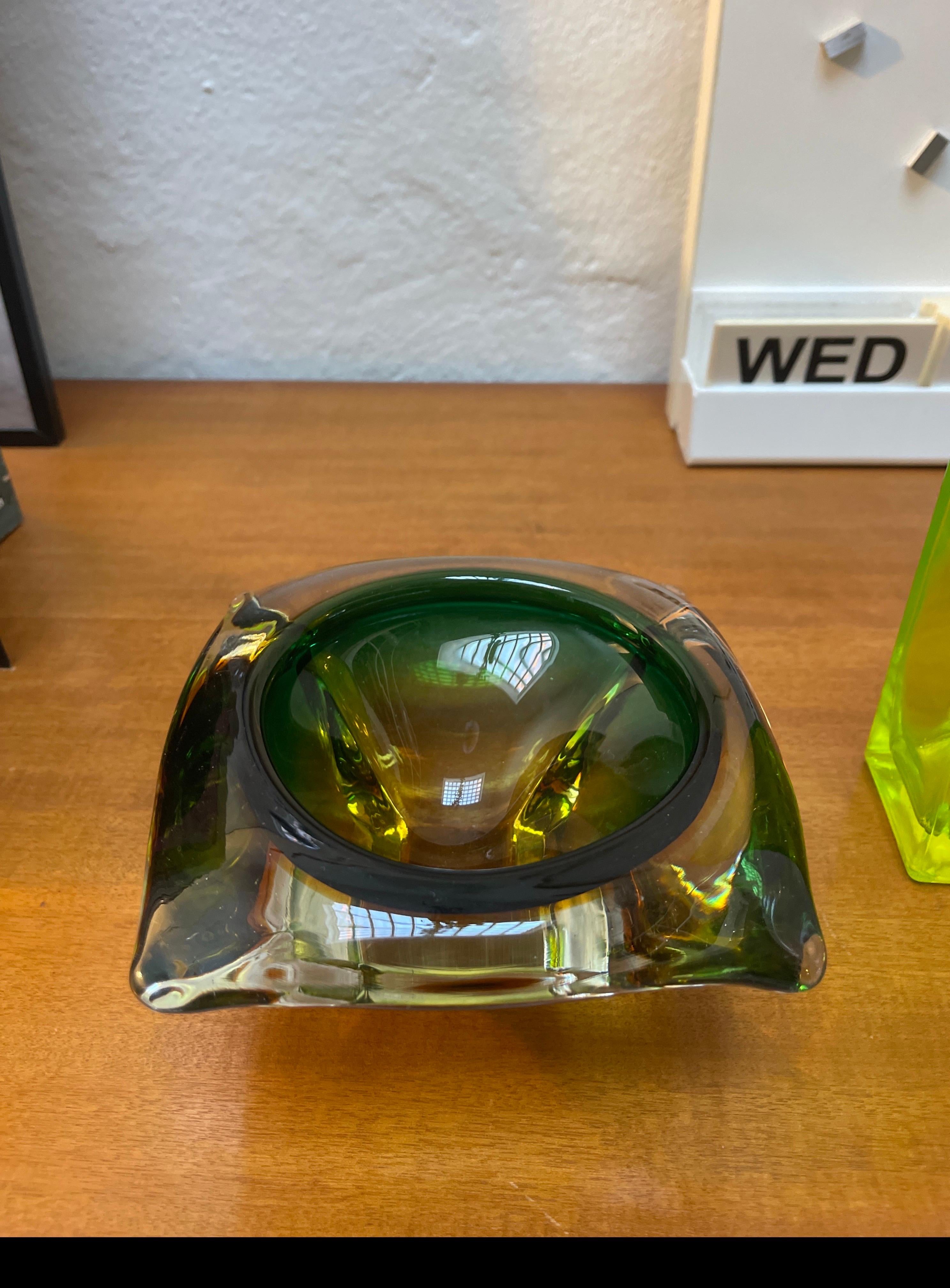 Vintage Italian Glass Aschenbecher, massives 