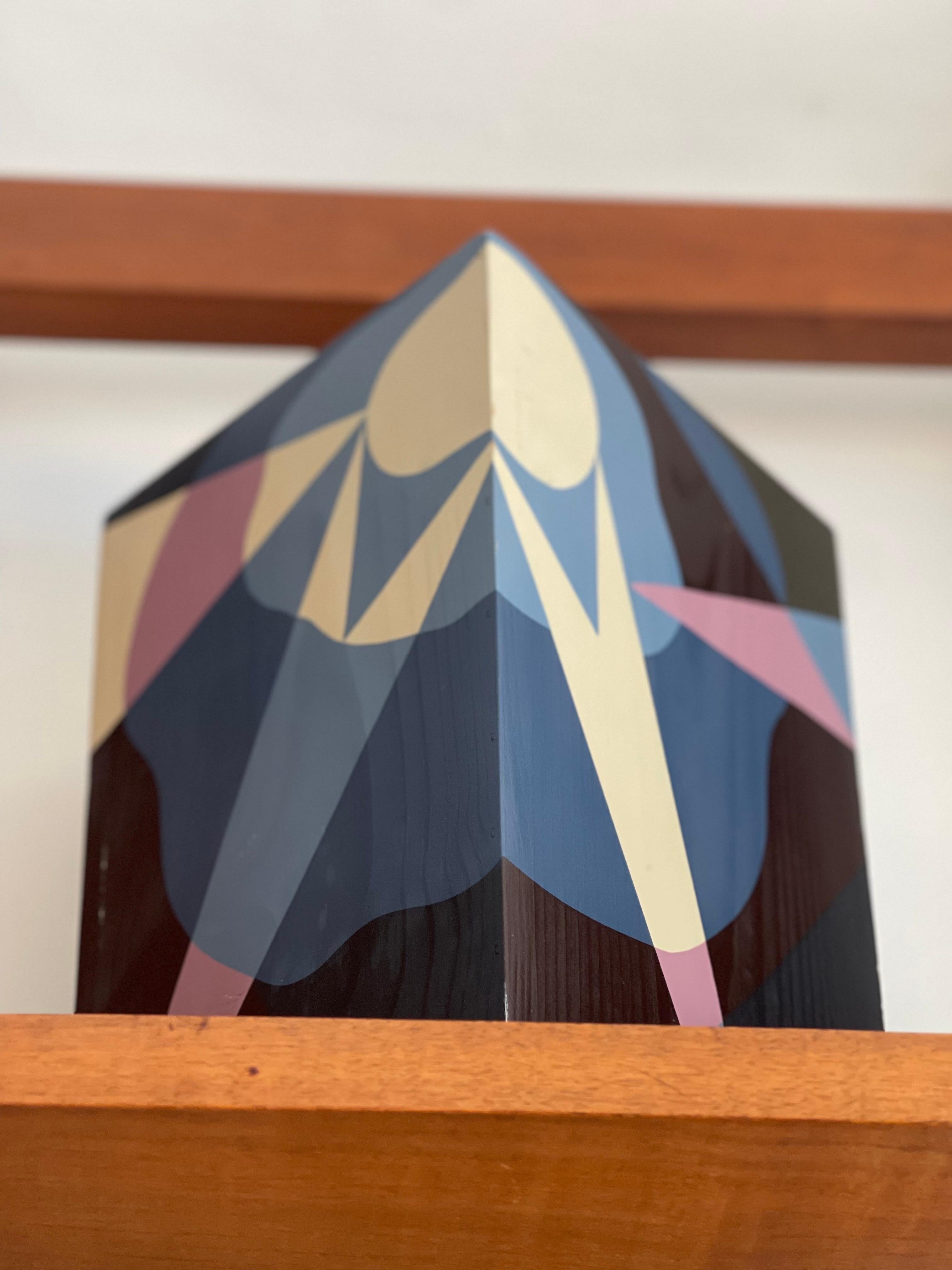 Giacomo Balla Vaso futurista italiano in legno Oggetto decorativo in vendita 1