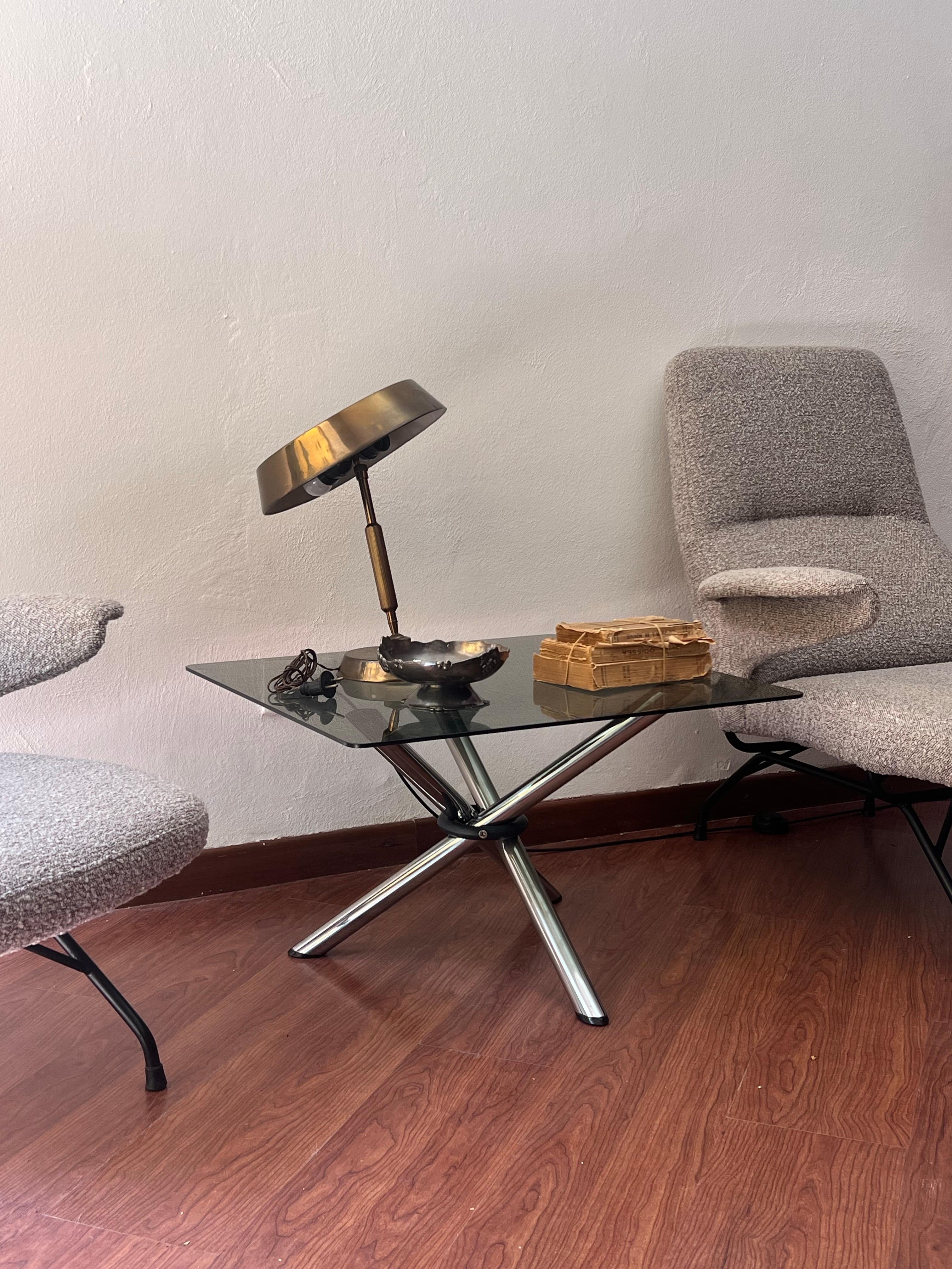 Table basse pliable vintage, métal tubulaire chromé et verre fumé en vente 4