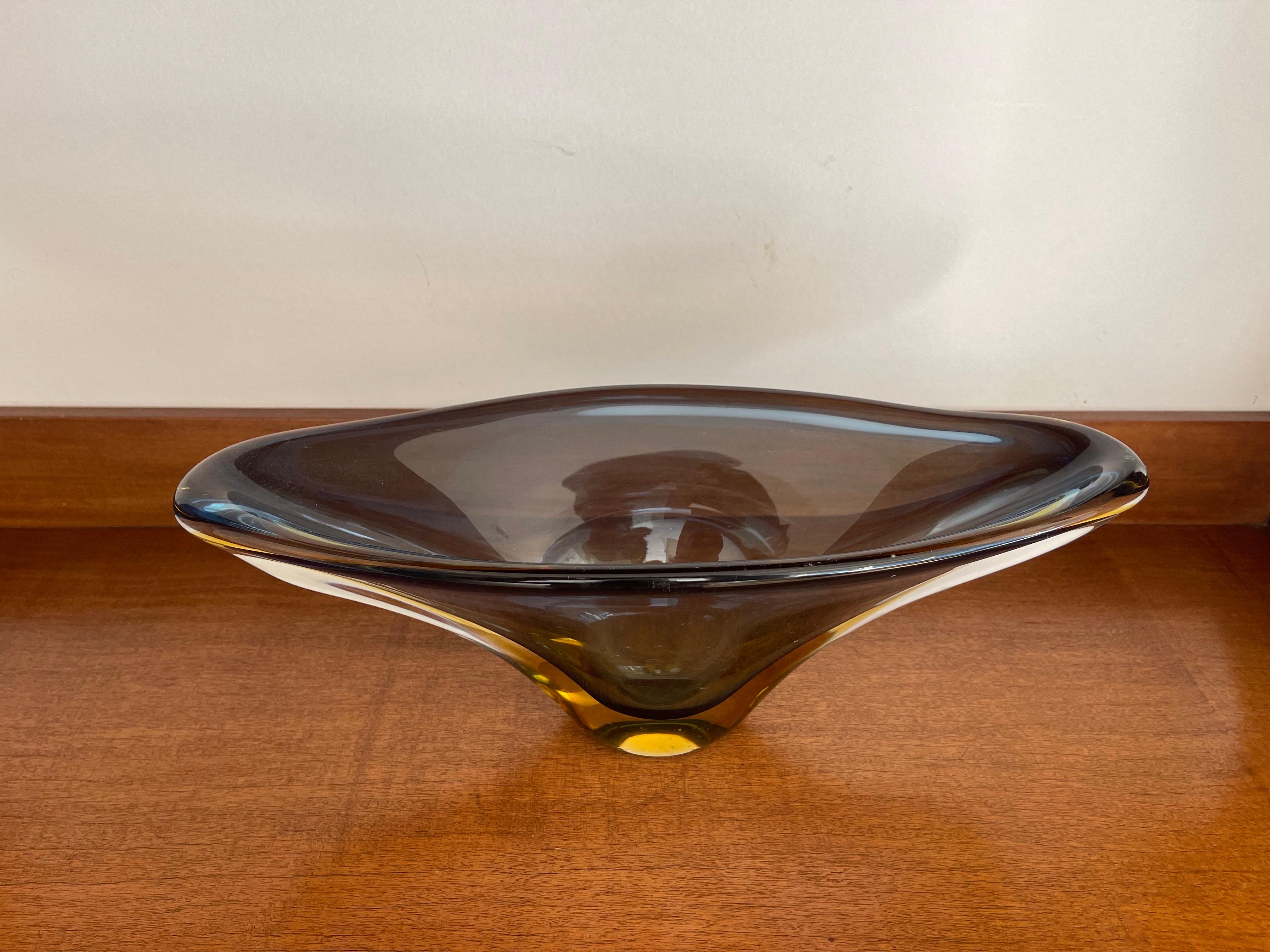 Grand bol Murano bleu et jaune Sommerso, style Flavio Poli en vente 4