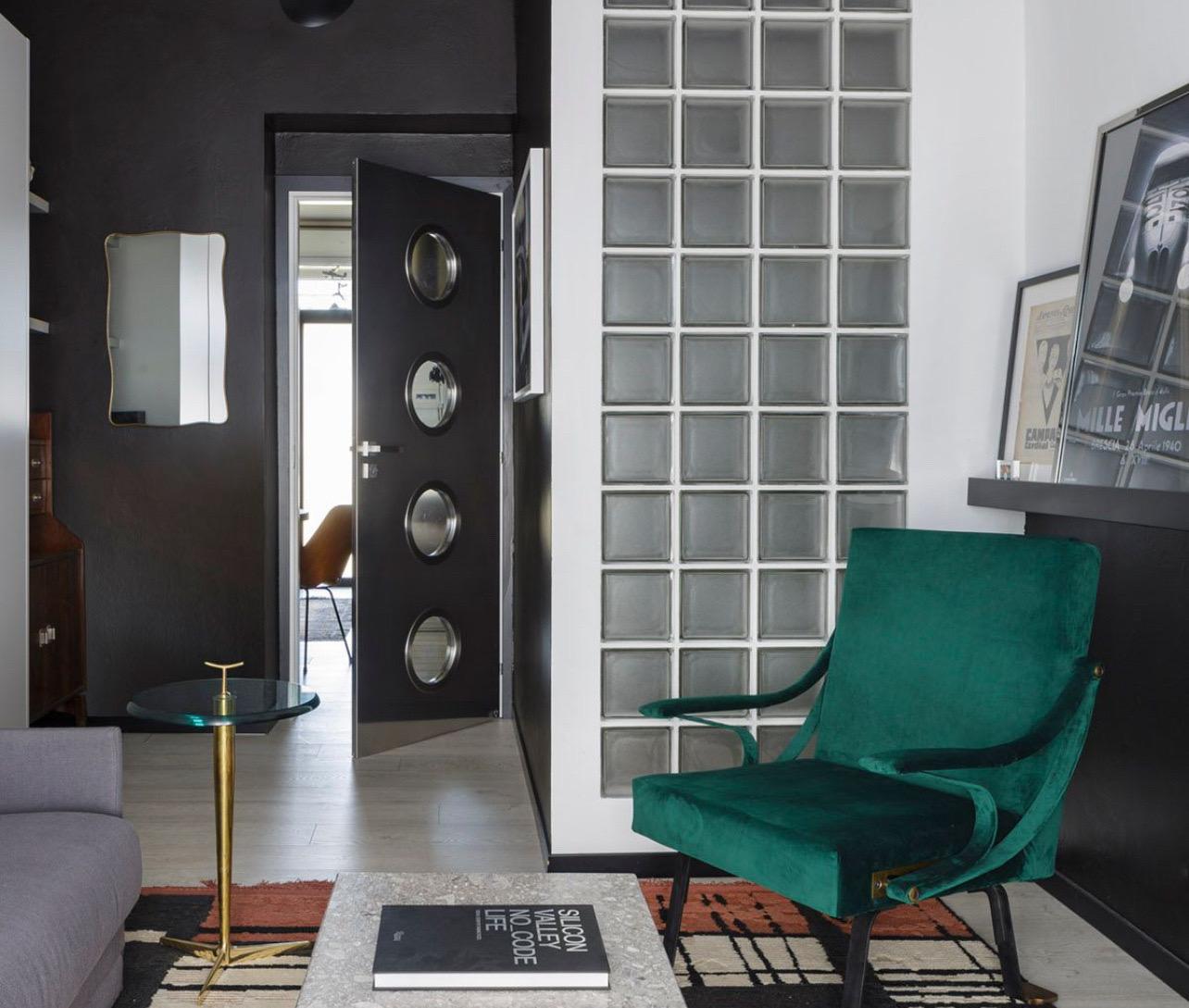 Puerta metálica contemporánea de acero inoxidable Spinzi hecha a medida con ojos de buey redondos Industrial en venta