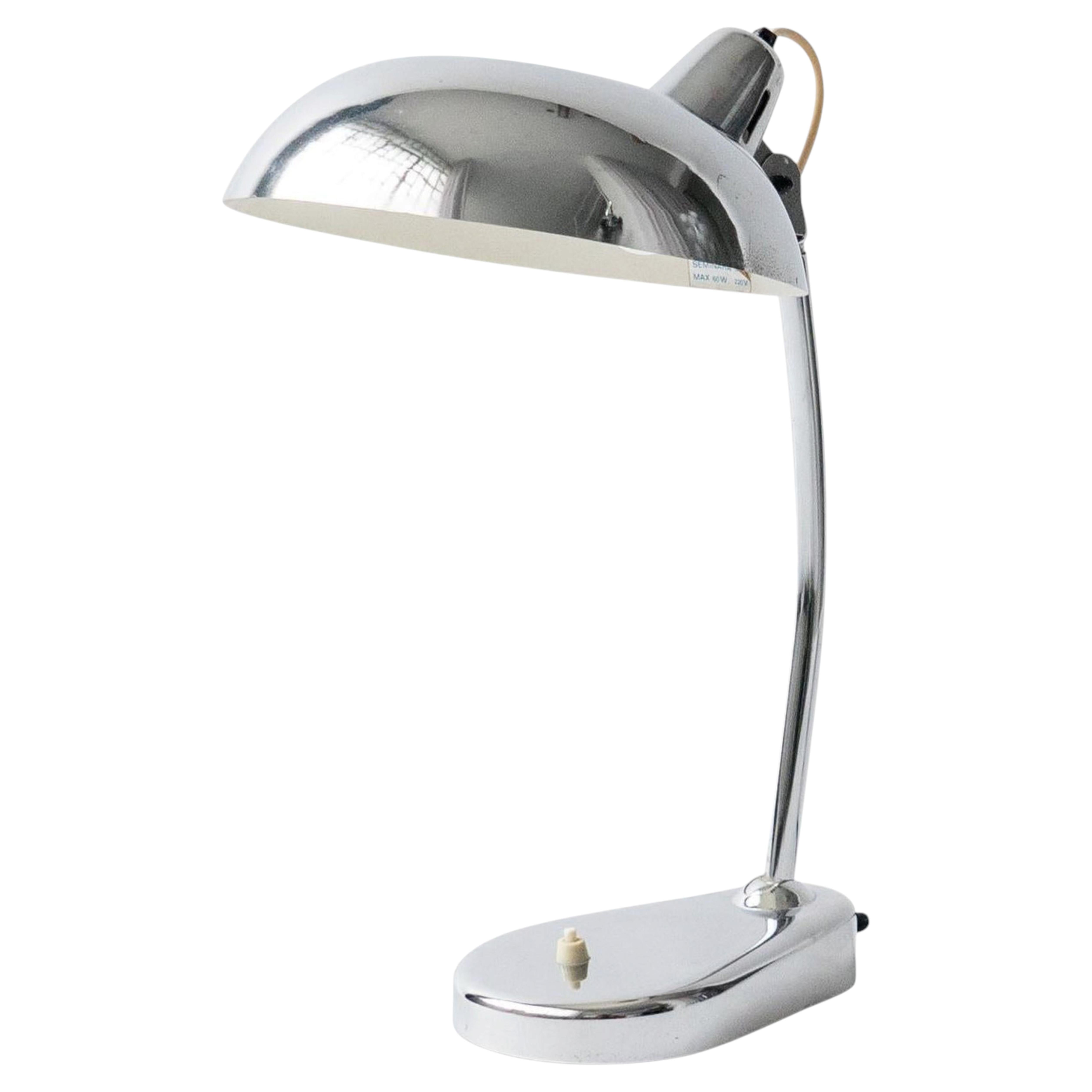 Lámpara de mesa «Ministeriale» de Seminara, fabricada en Italia en el siglo XX, de metal cromado en venta