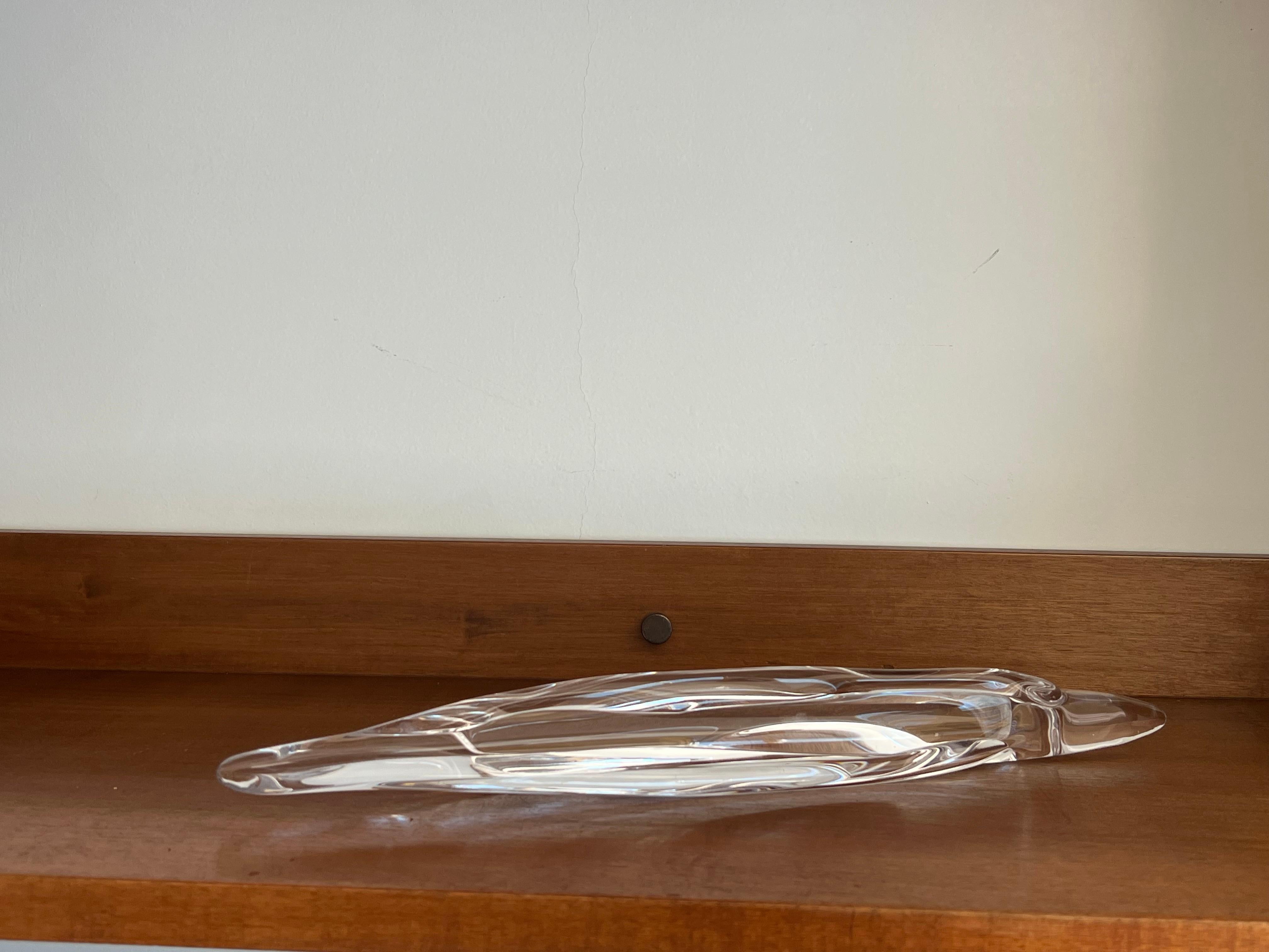 Mid-Century moderno Fermacarte decorativo in vetro trasparente di Murano, accessorio sottile da scrivania in vendita
