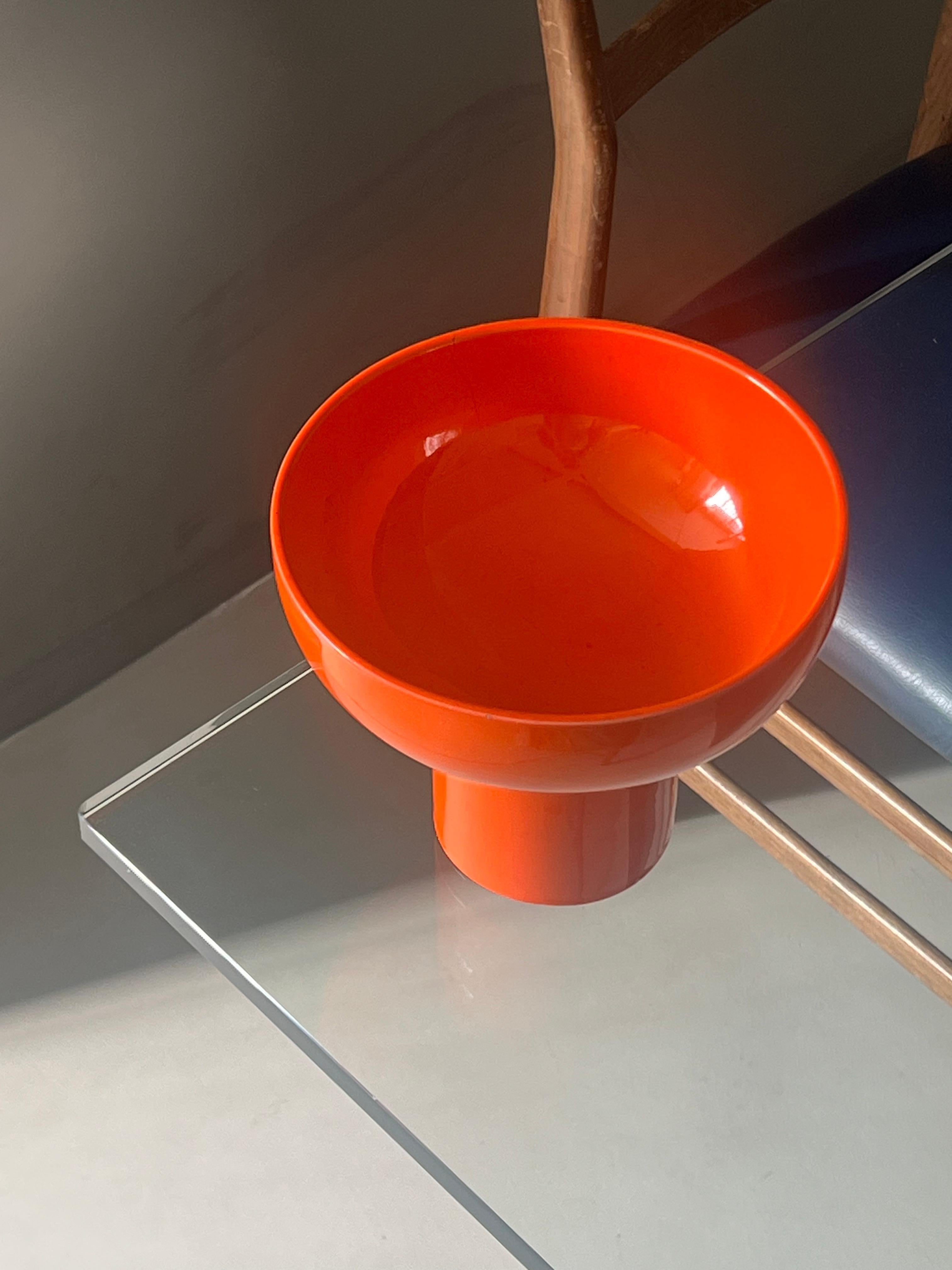 Ceramica Vaso scultura in ceramica di Gabbianelli realizzato in Italia negli anni '60, accento da libreria in vendita