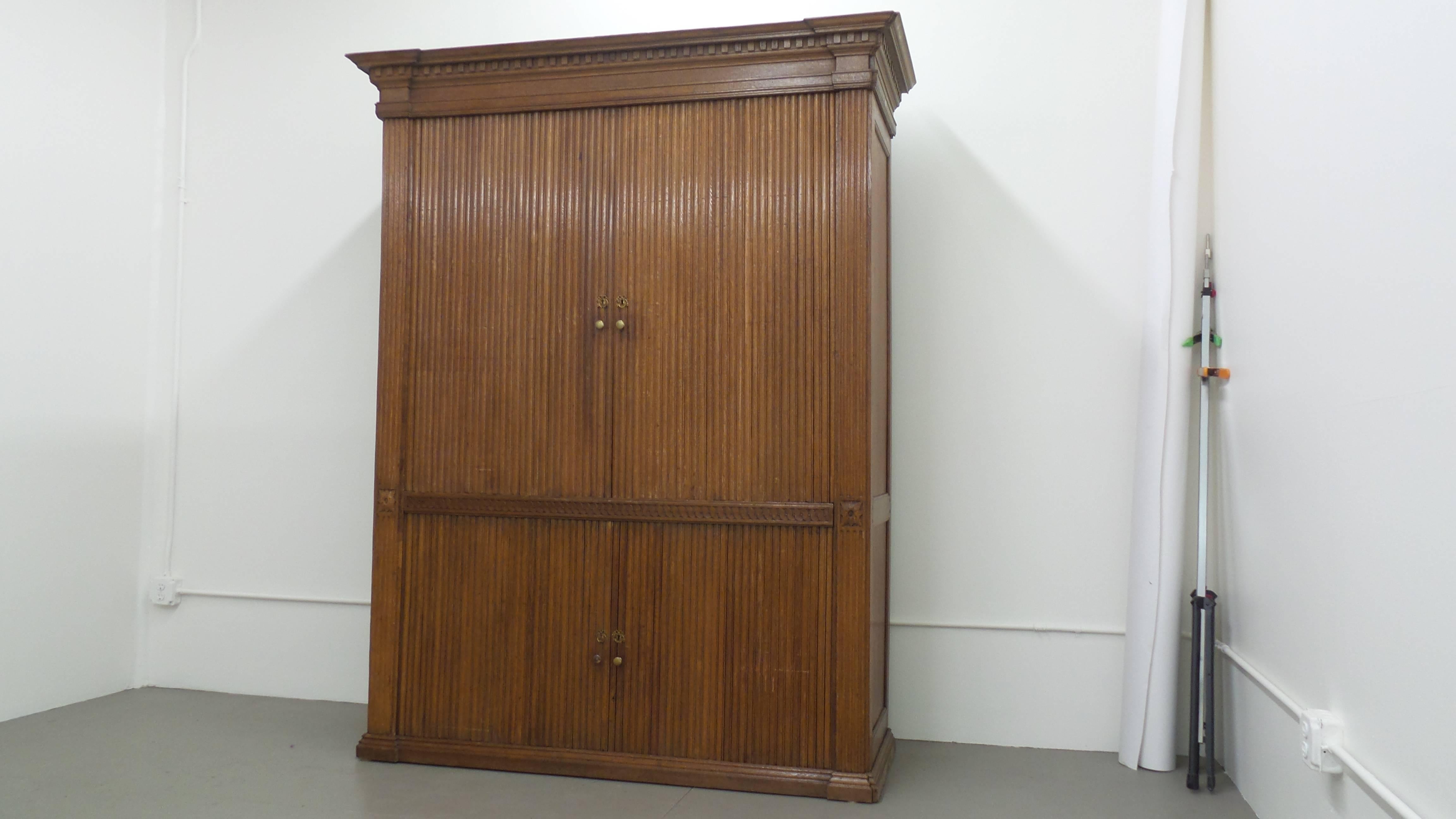 18th Century French Tambour Cabinet In Good Condition For Sale In Long Island City, NY