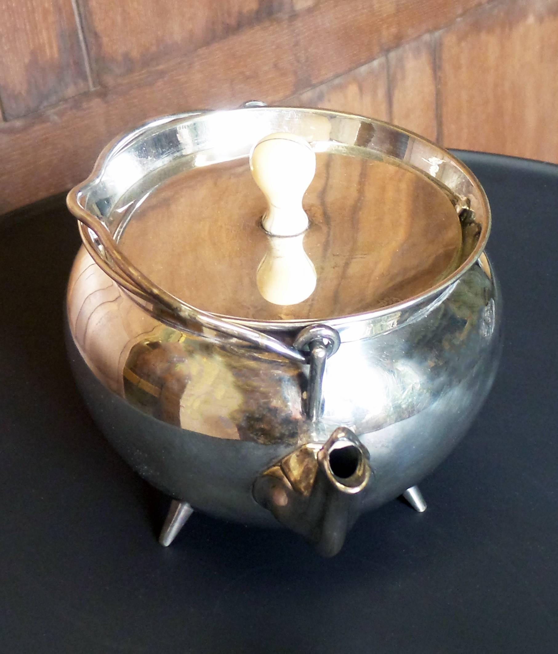 Silver Plated Tea-Pot with Cover and Bone Finial For Sale 1