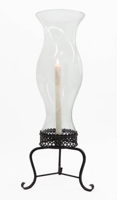 Duchess of Windsor Standing Hurricane