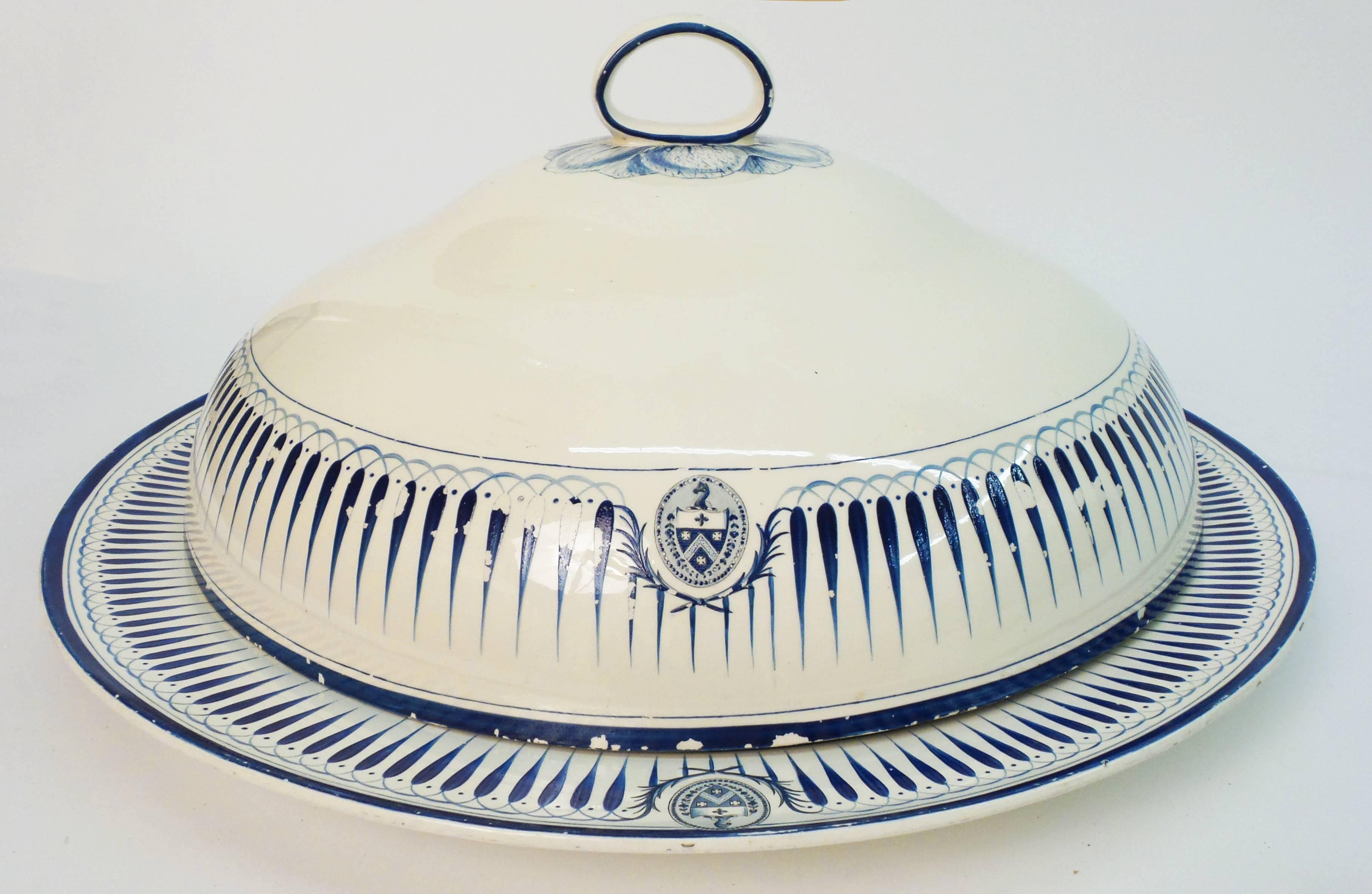 English Large Wedgewood Serving Platter For Sale
