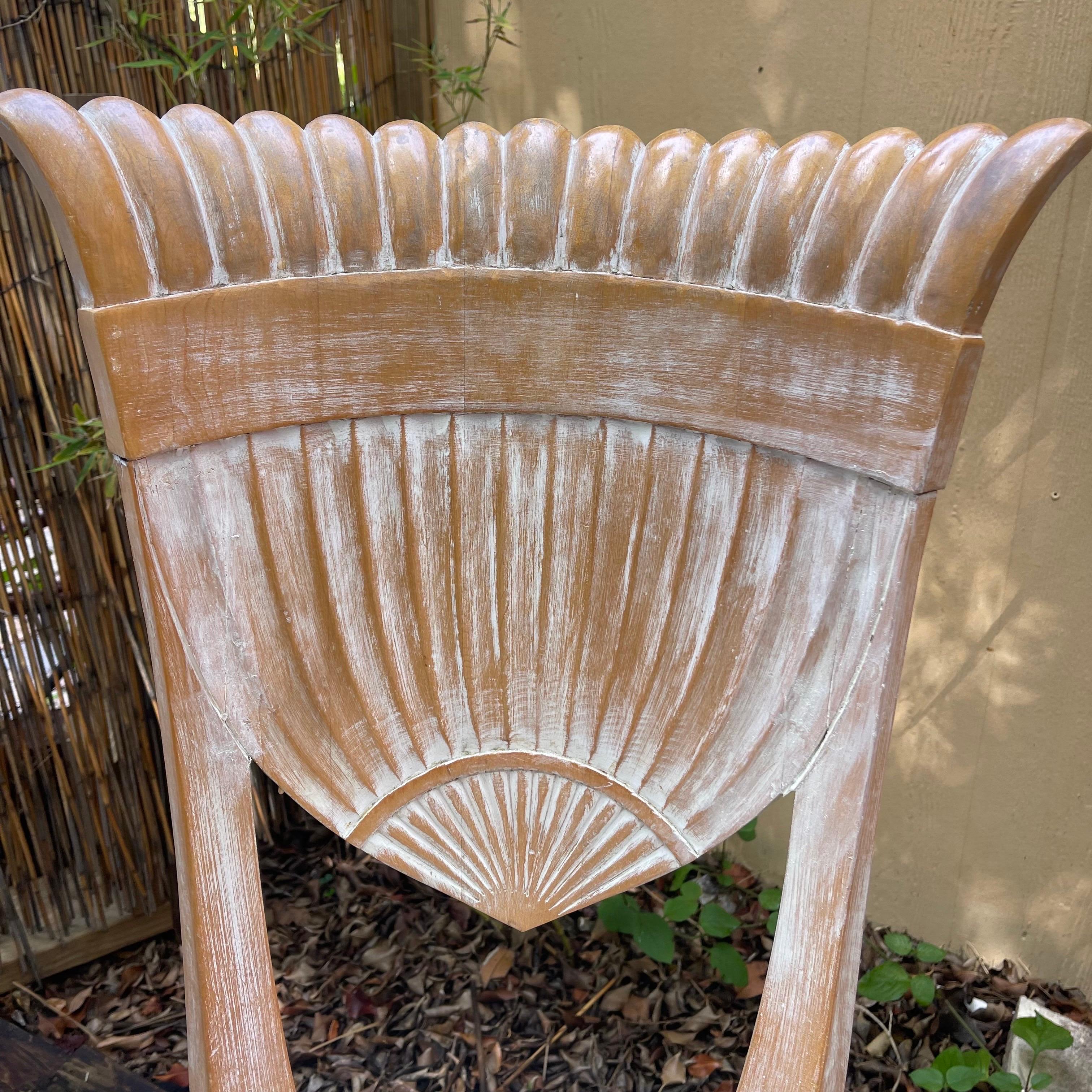 Sedie in legno ceramicato con schienale a smerlo in stile grotta italiana, set di 4 pezzi in vendita 10