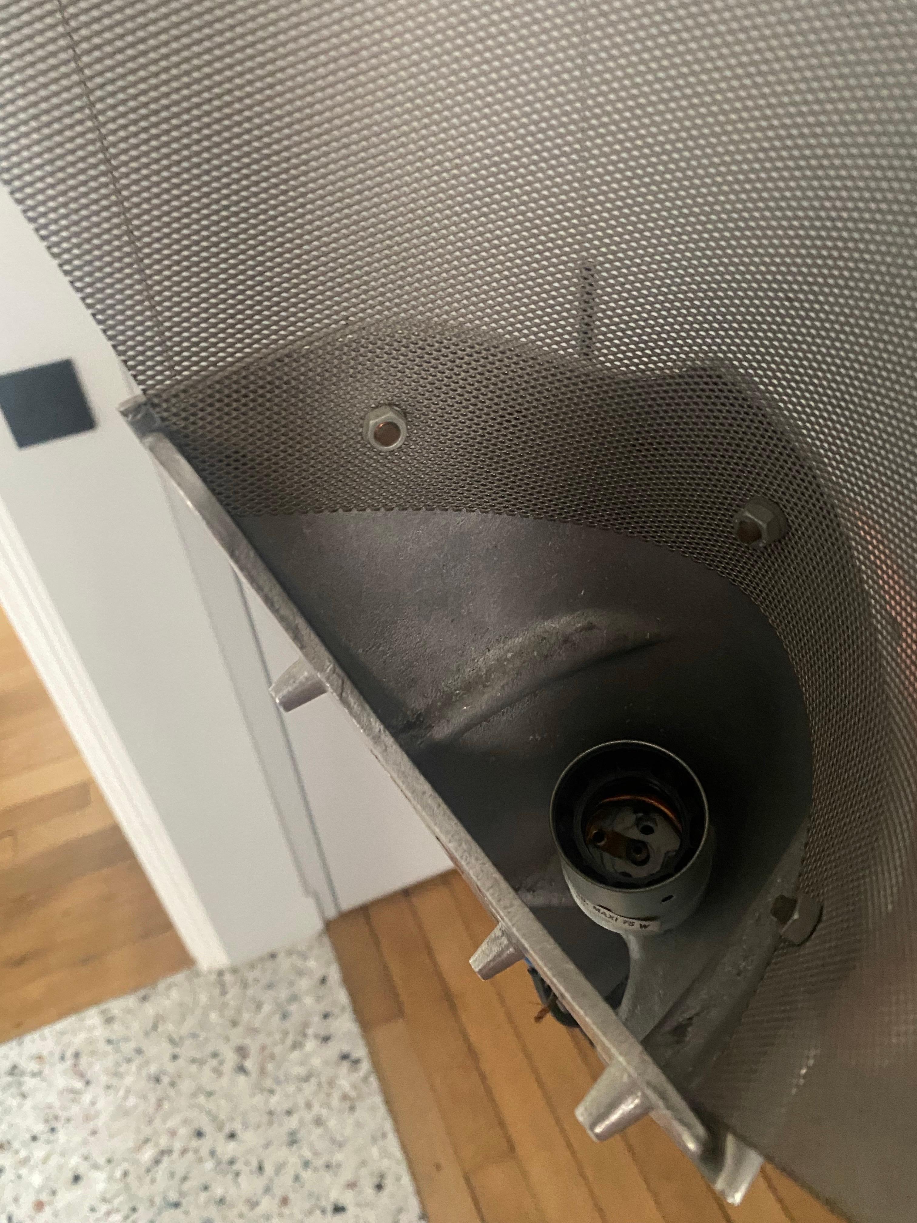 Lámpara posmoderna de aluminio 
