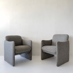 Pair of crescent gray wool lounge chairs by Preview (1985)