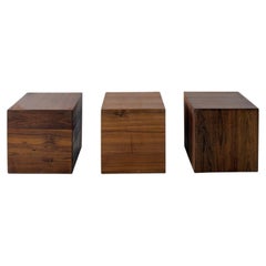 Set di tre tavolini cubici vintage in legno, da salotto o da cocktail modulari