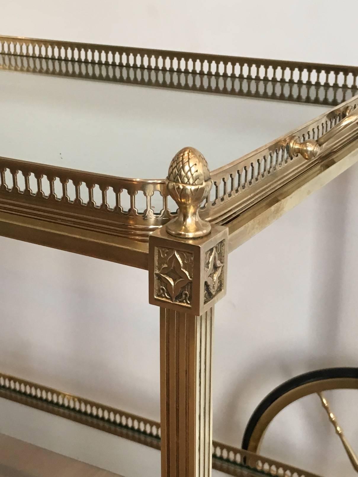 French Neoclassical Style Brass Bar Cart In Good Condition In Buchanan, NY