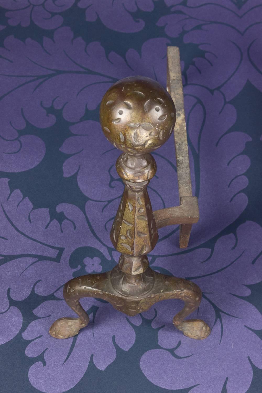 Pair of Hammered Iron Andirons In Good Condition For Sale In Buchanan, NY