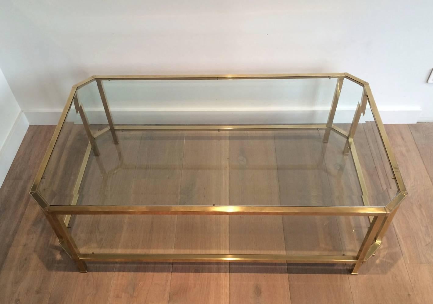 Handsome octagonal brass coffee table with beveled glass, French, circa 1970


This item is currently in France, please allow 4 to 6 weeks delivery to New York. Shipping costs from France to our warehouse in New York included in price.