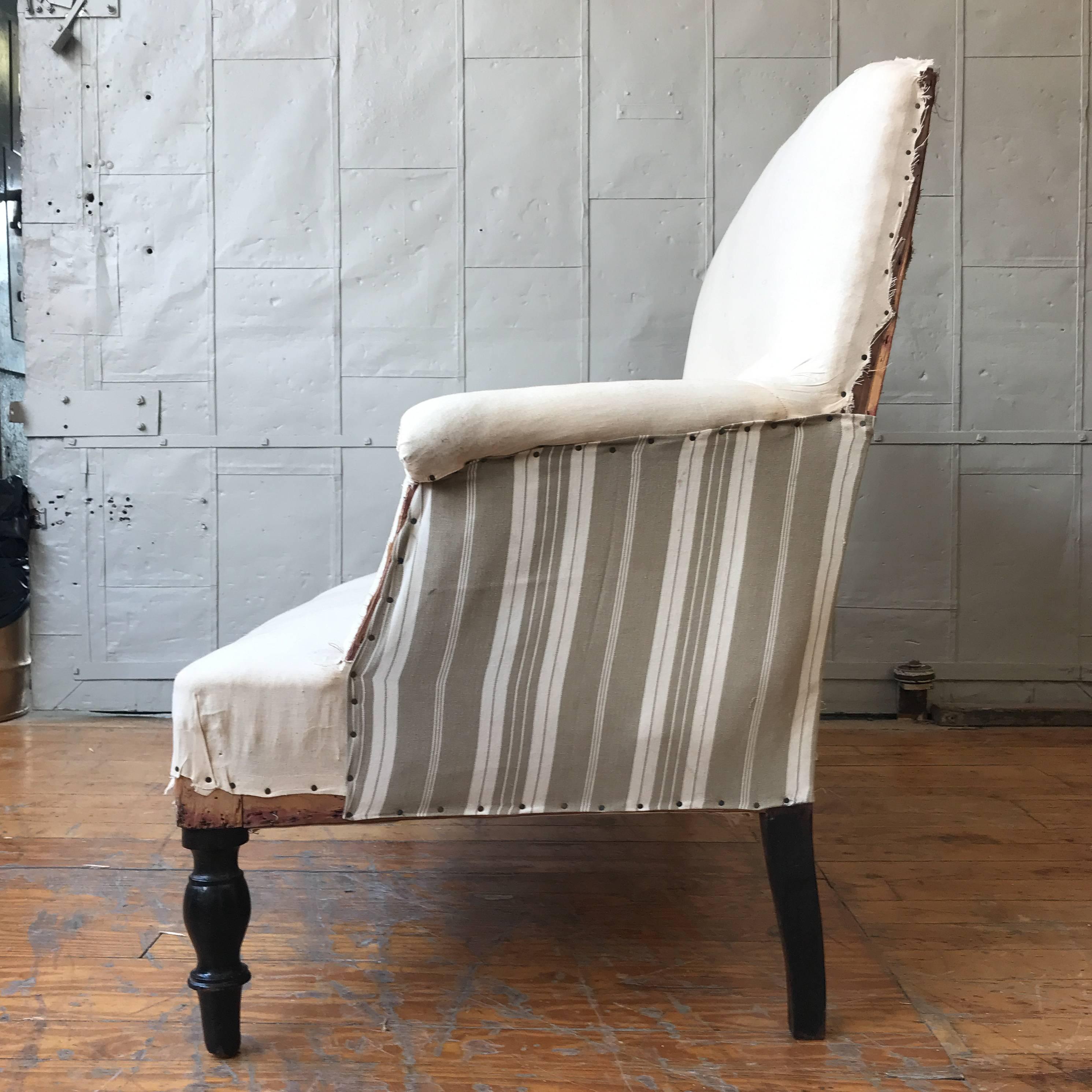 Small French Settee with High Back 3