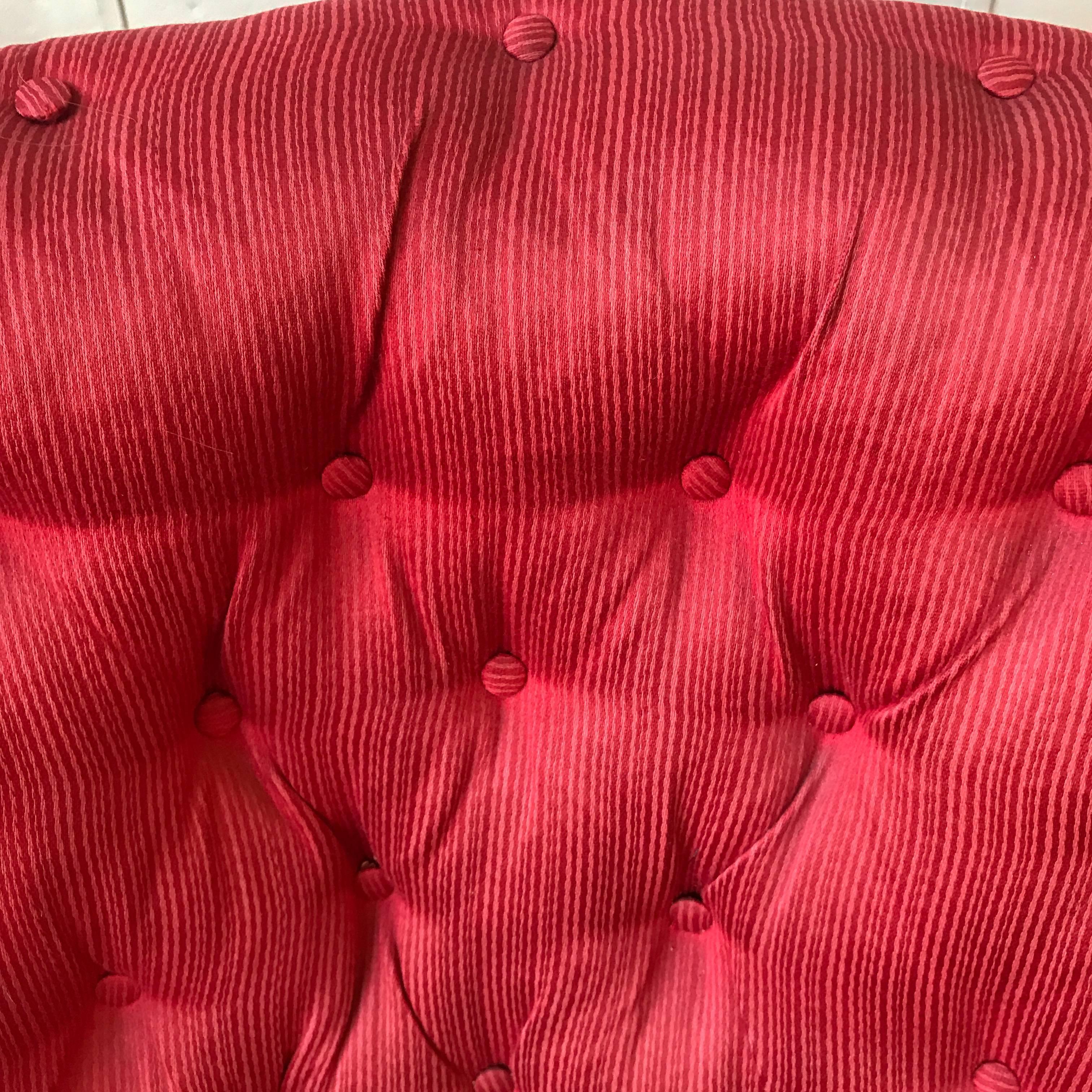 Pair of French Upholstered Armchairs in Red Fabric For Sale 6