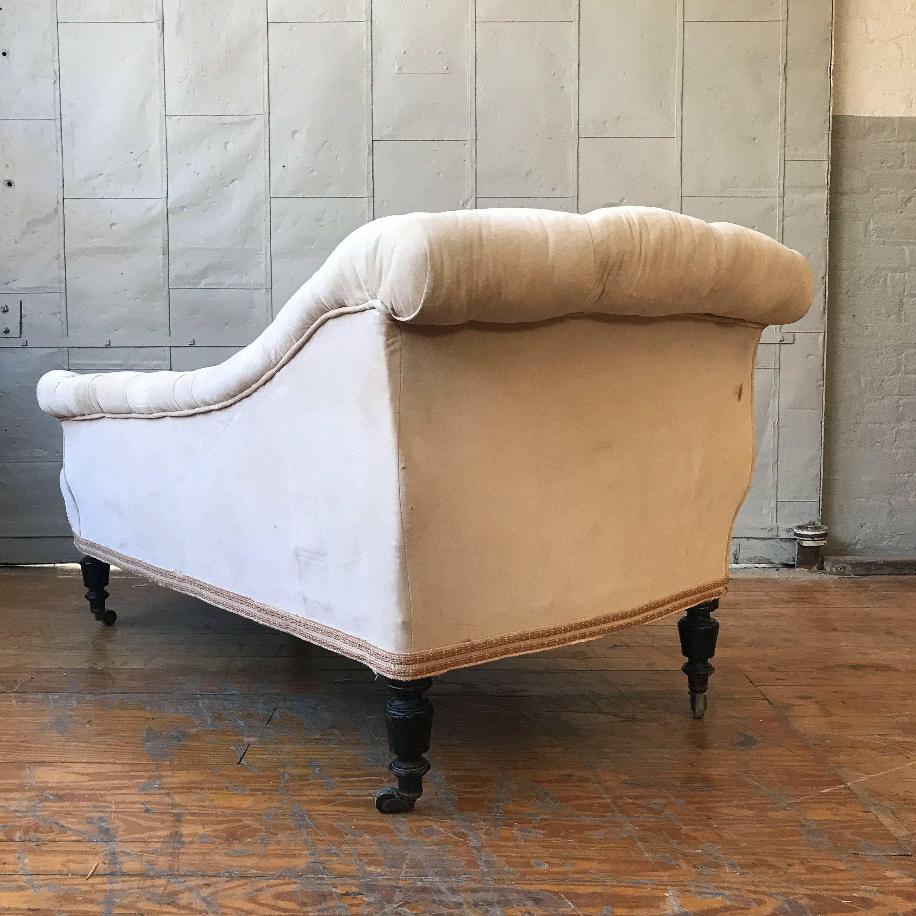 Tufted French Napoleon III Chaise Lounge In Good Condition In Buchanan, NY