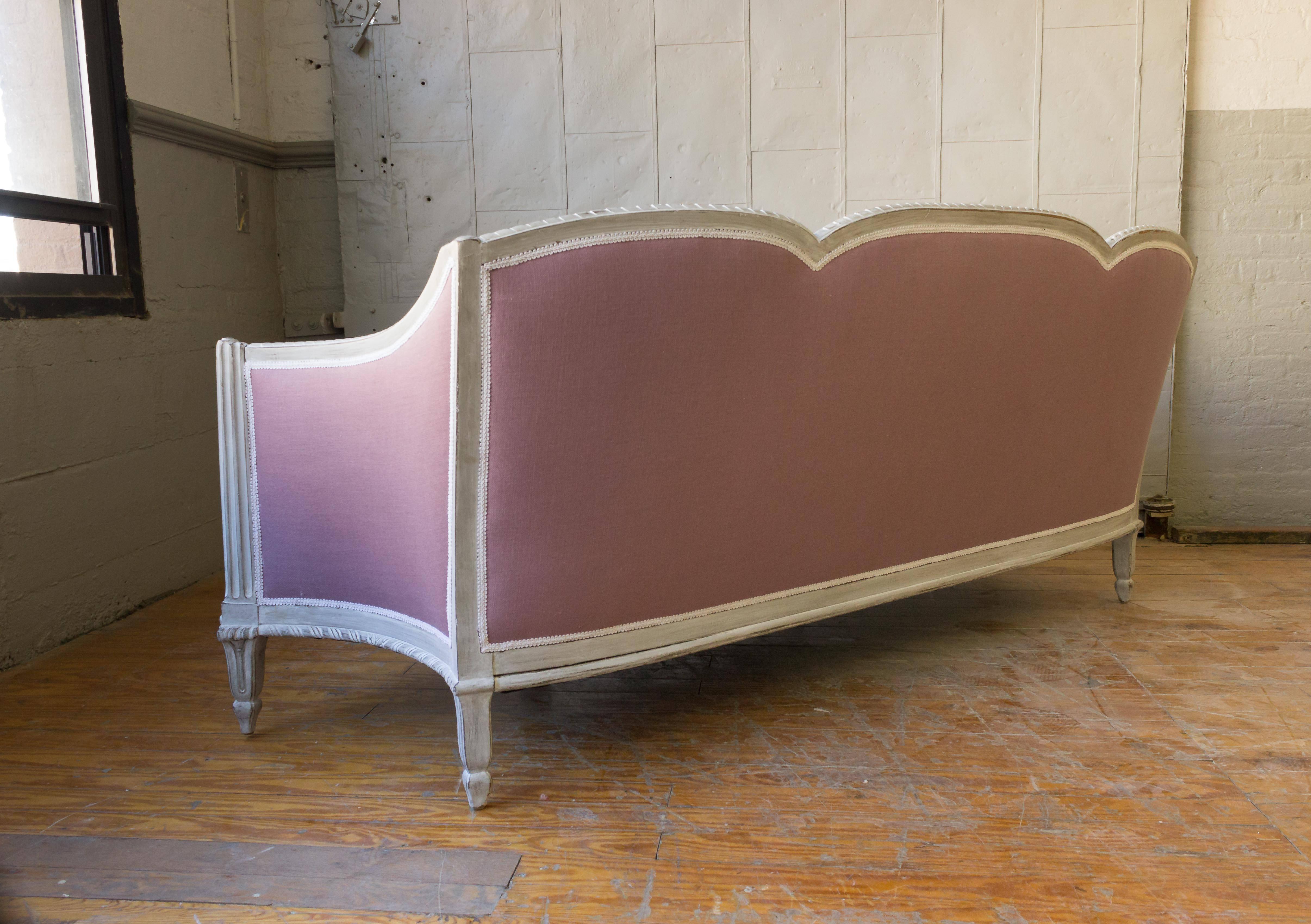 Late 20th Century 20th Century Art Deco Style Settee Upholstered in Lavender Linen