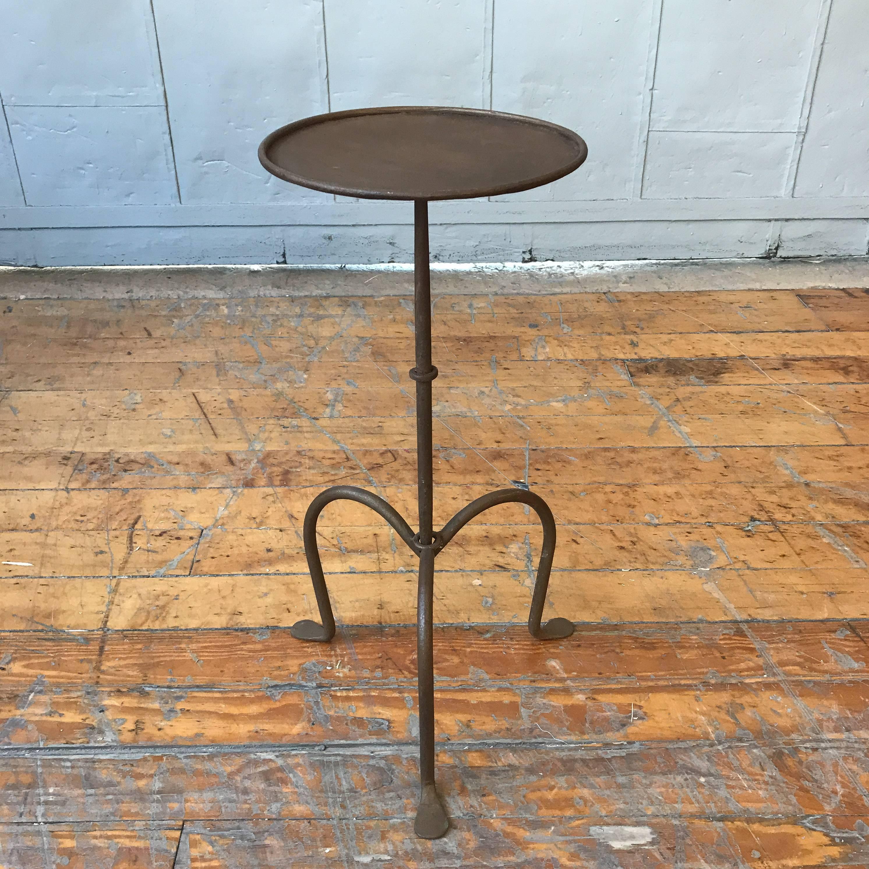 Midcentury Gilt Iron Drinks Table In Excellent Condition In Buchanan, NY