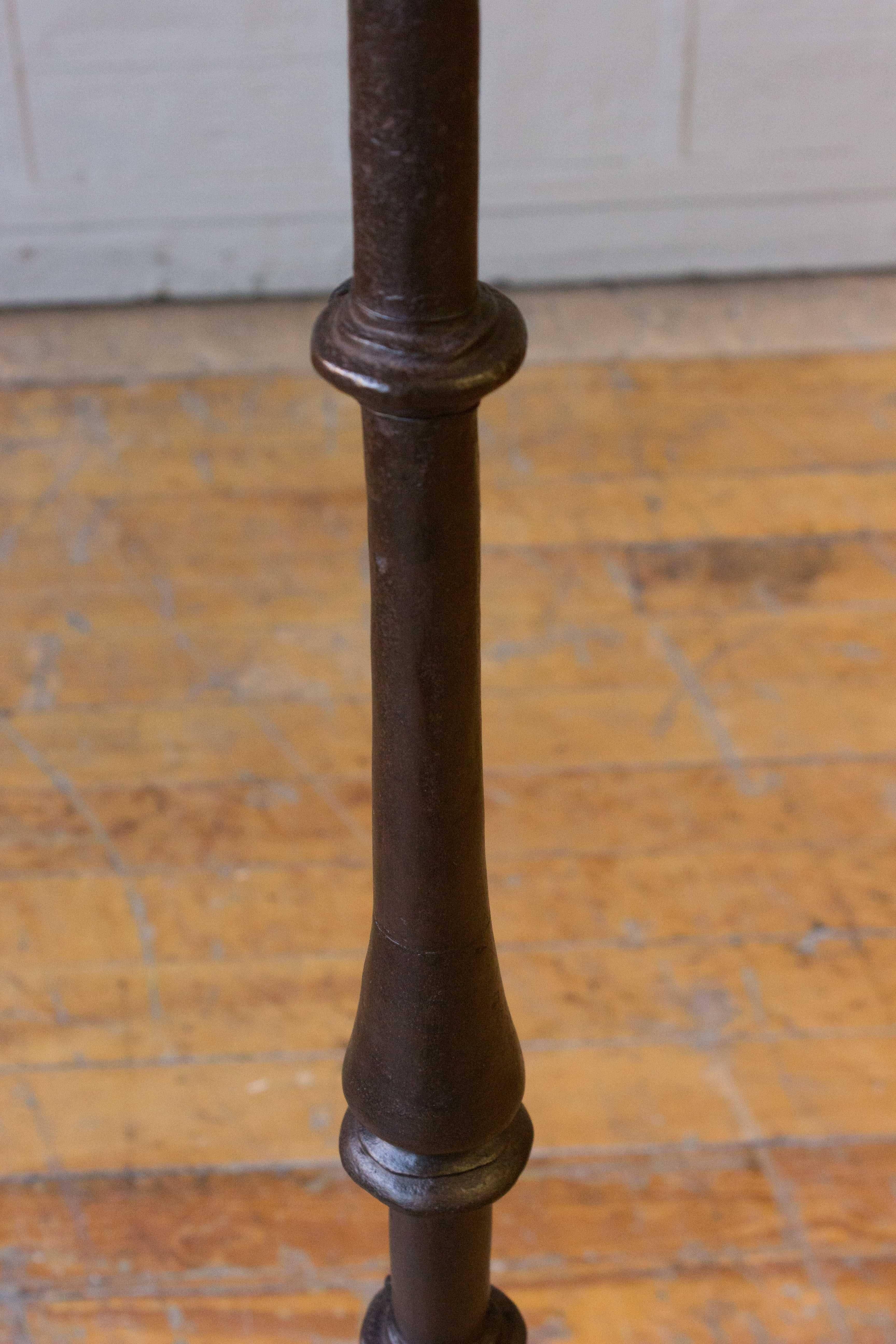 Mid-20th Century Spanish Wrought Iron Floor Lamp with a Tripod Base