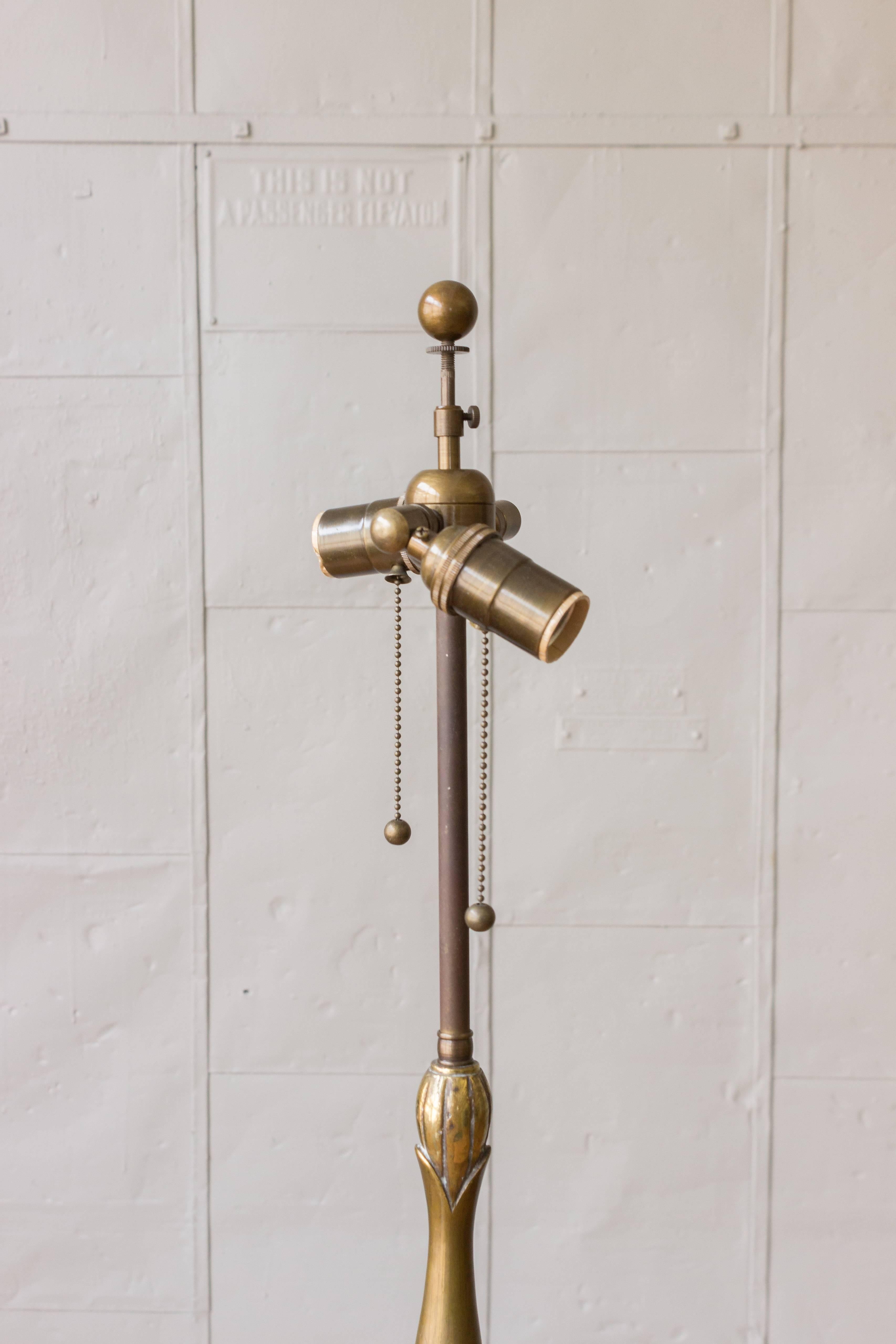 Lámpara de pie francesa de estilo Art Nouveau en venta 7