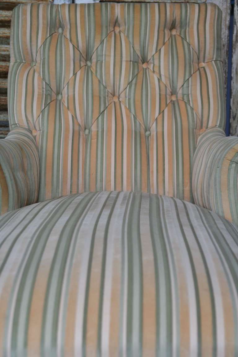 French 19th Century Napoleon III Chaise Lounge in Striped Fabric 2