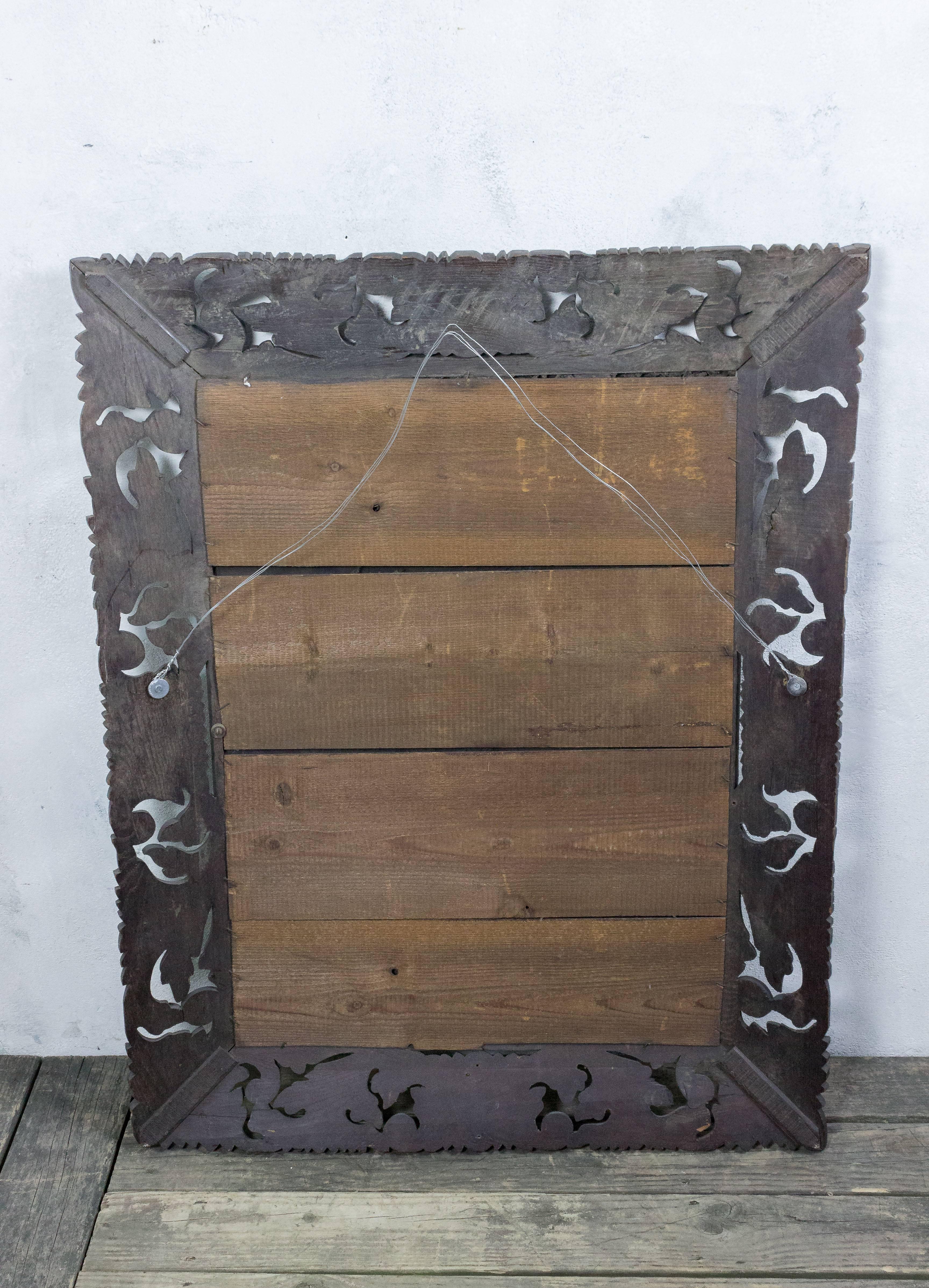 French 1920s Mirror with Hand-Carved Wooden Frame In Good Condition For Sale In Buchanan, NY