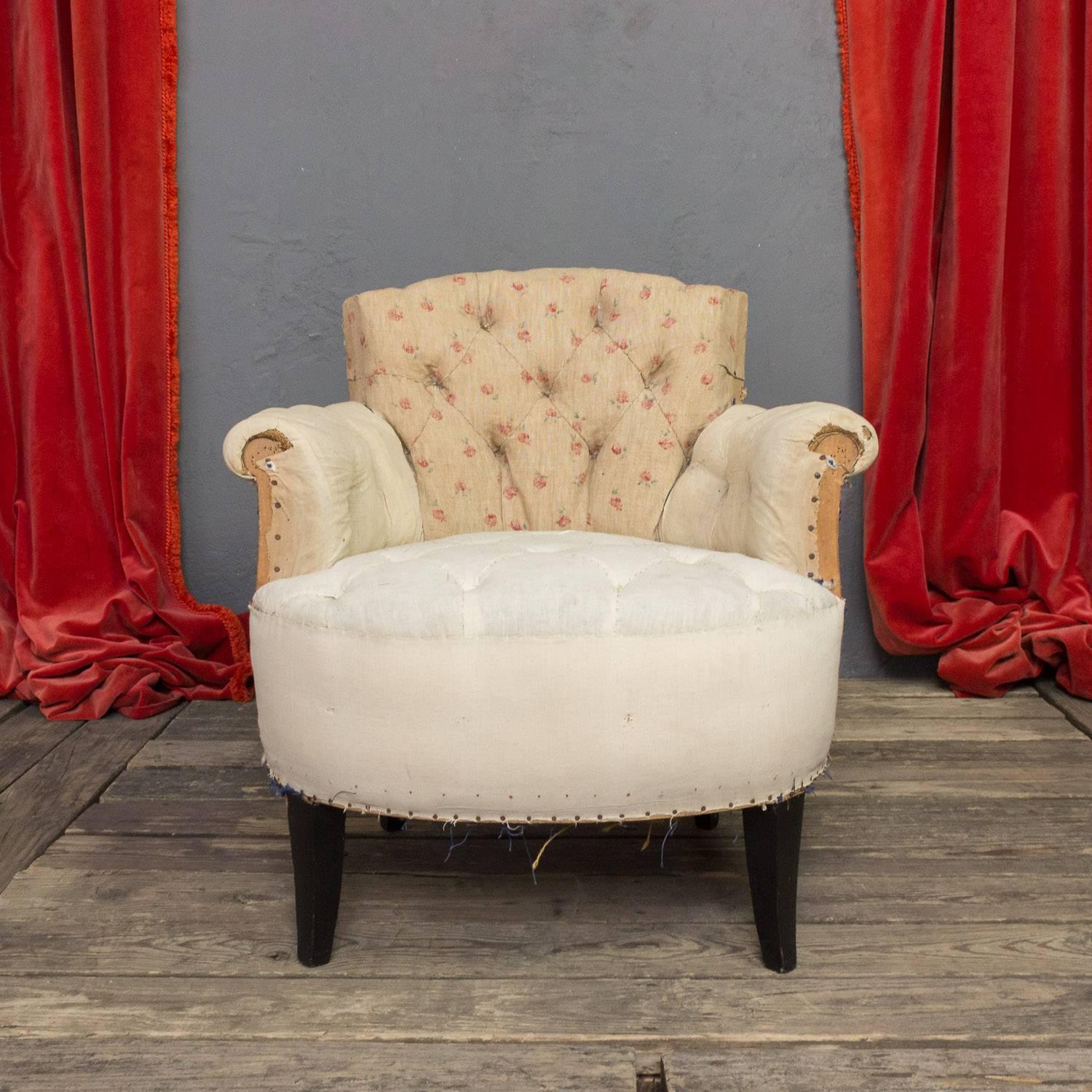 Pair of Small French Art Deco Style Tufted Armchairs In Distressed Condition In Buchanan, NY