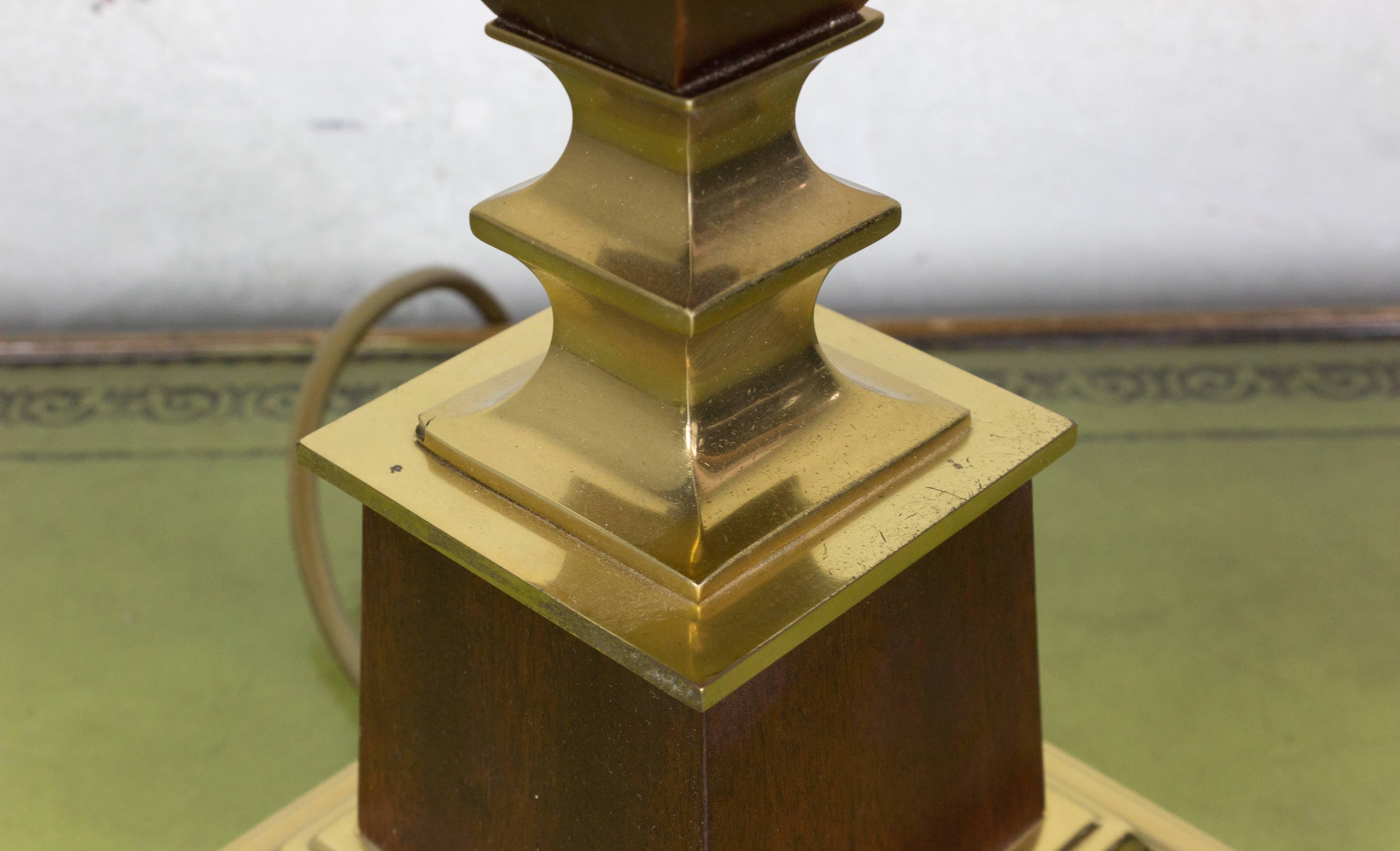 Mid-20th Century French Neoclassical Style Modern Brass and Mahogany Table Lamp