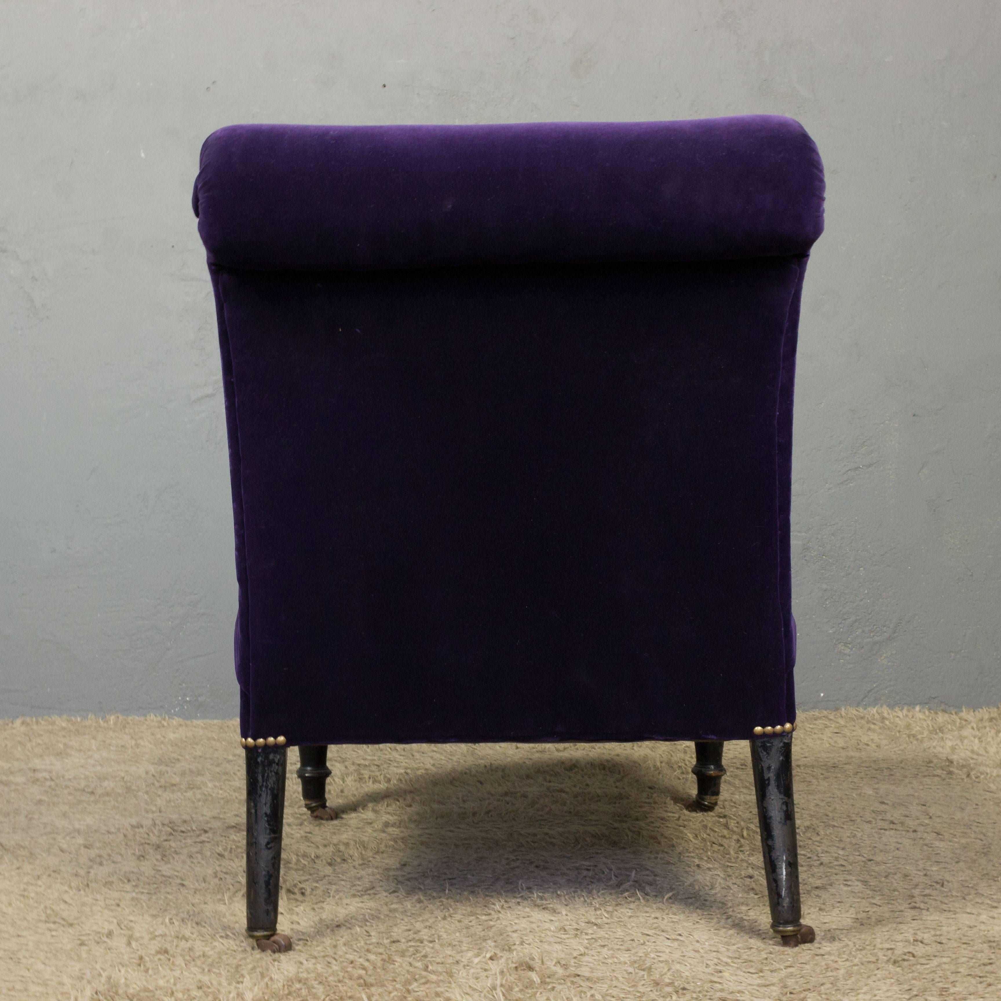 Napoleon III Slipper Chair in Purple Velvet In Good Condition In Buchanan, NY