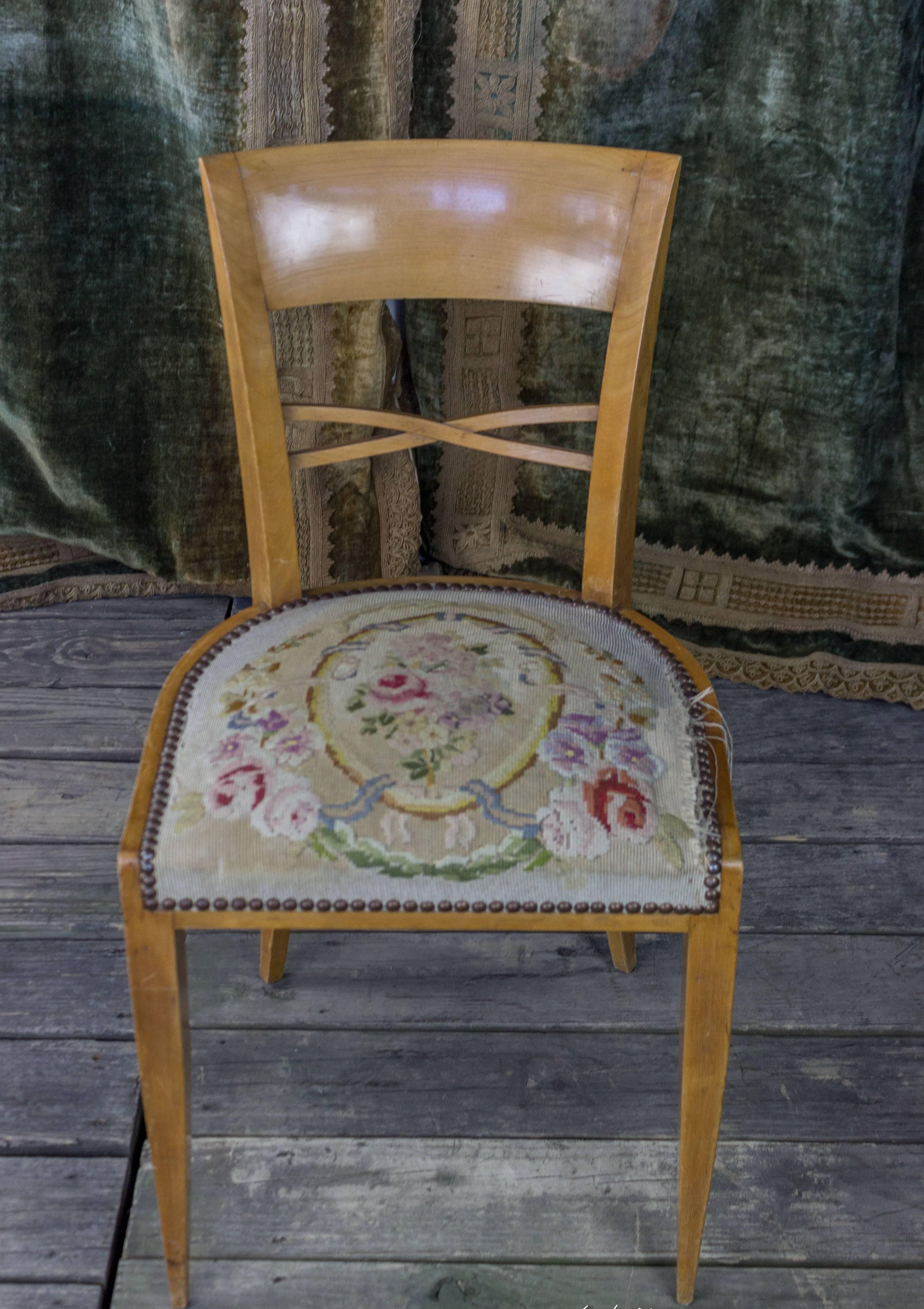 Pair of French Side Chairs with Embroidered Seats In Fair Condition For Sale In Buchanan, NY