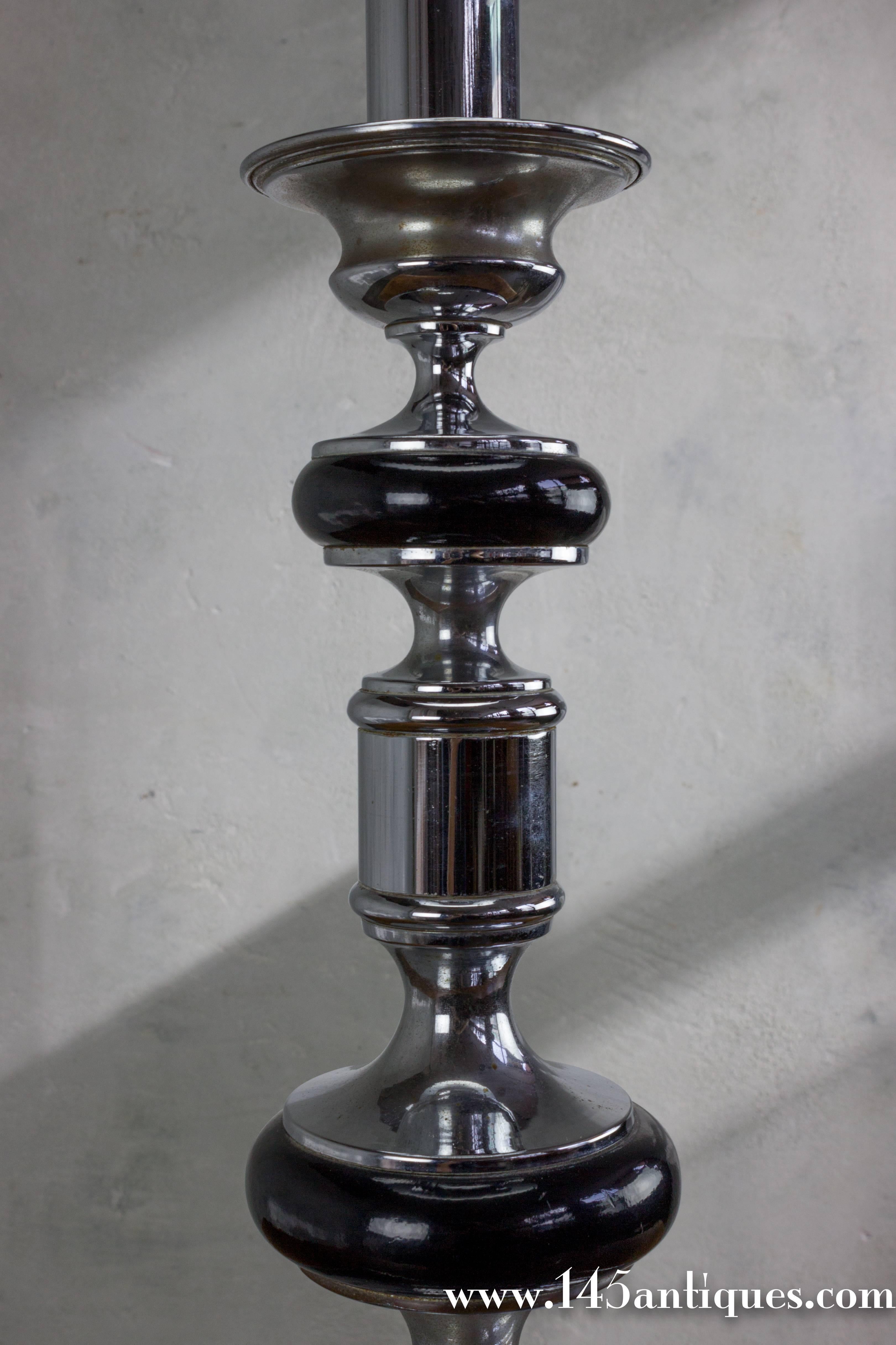 French 1960s Ebonized Wood and Nickel Plated Metal Lamp In Good Condition In Buchanan, NY