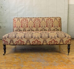 Reproduction Avignon Sofa