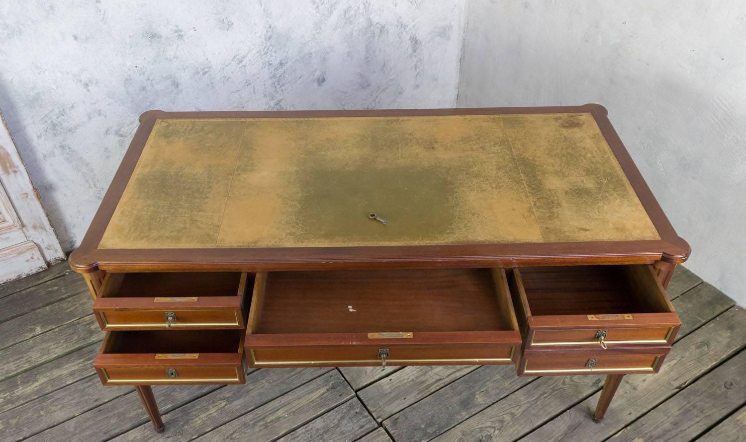 Mid-20th Century French 1940s Louis XVI Style Mahogany Desk