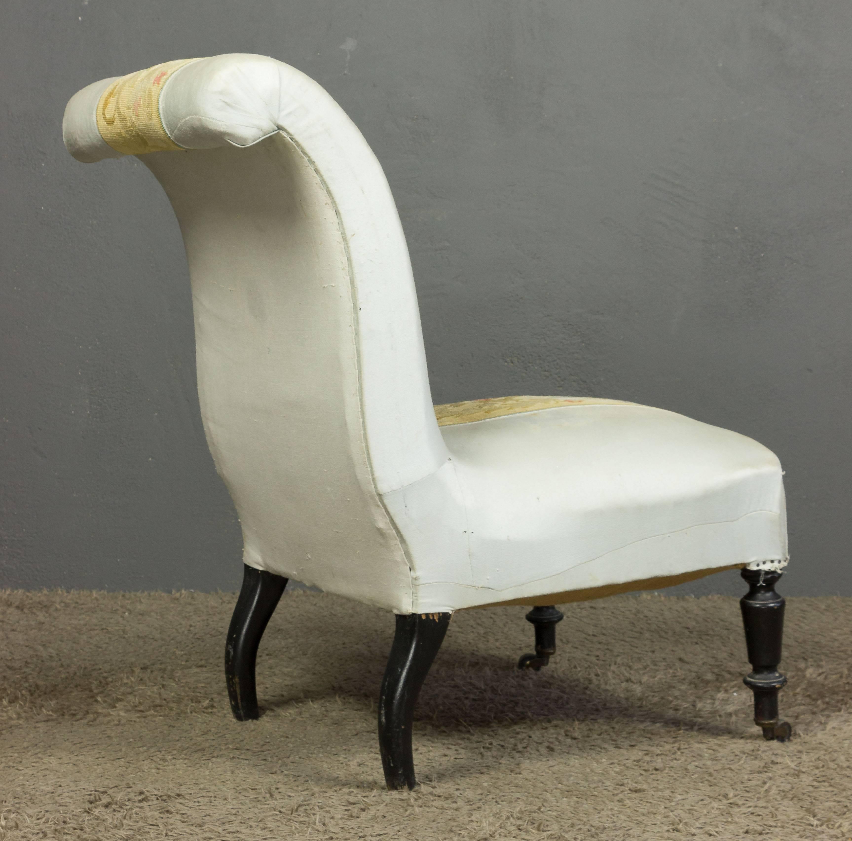 French Scrolled Back Slipper Chair with Embroidery For Sale 2