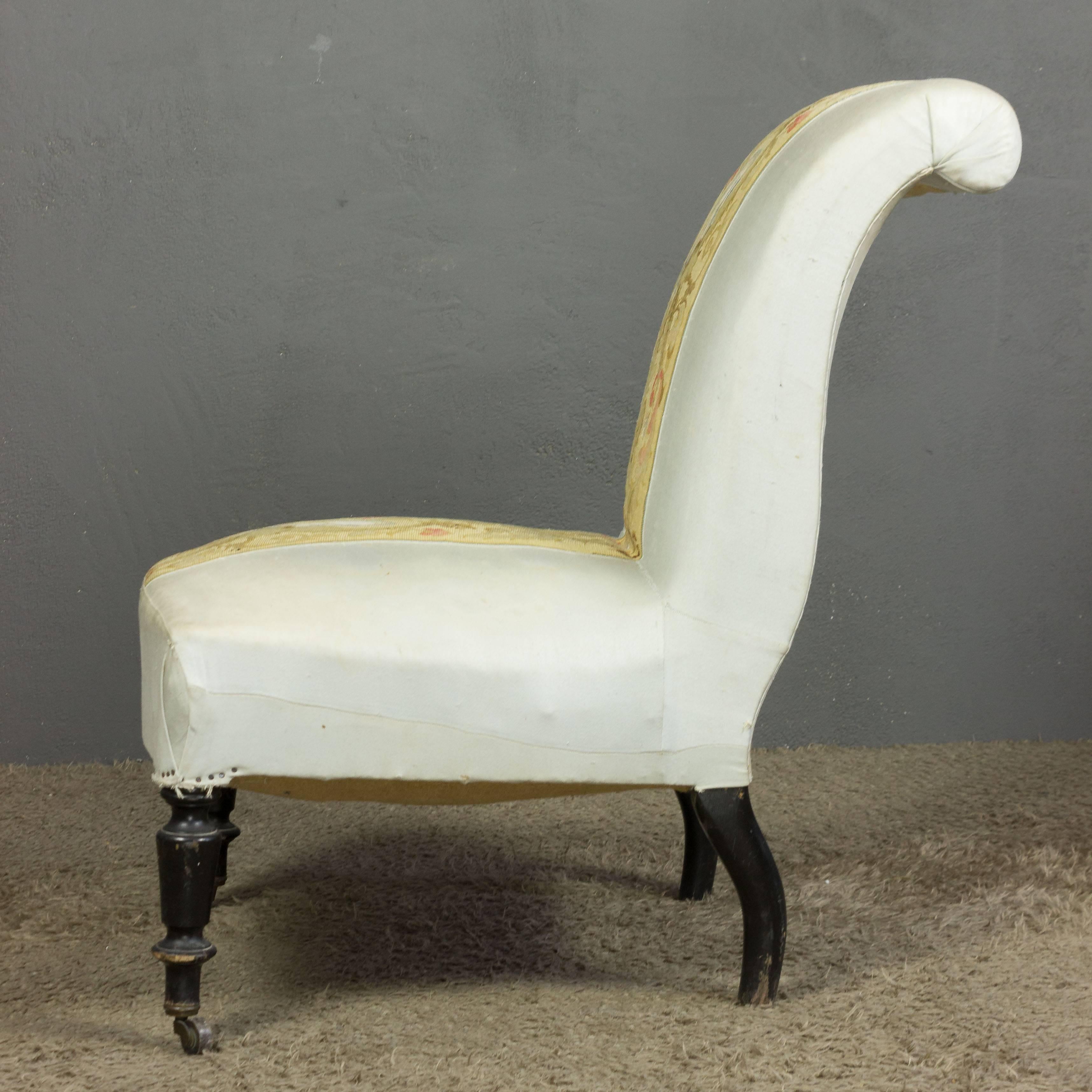 Mid-19th Century French Scrolled Back Slipper Chair with Embroidery For Sale