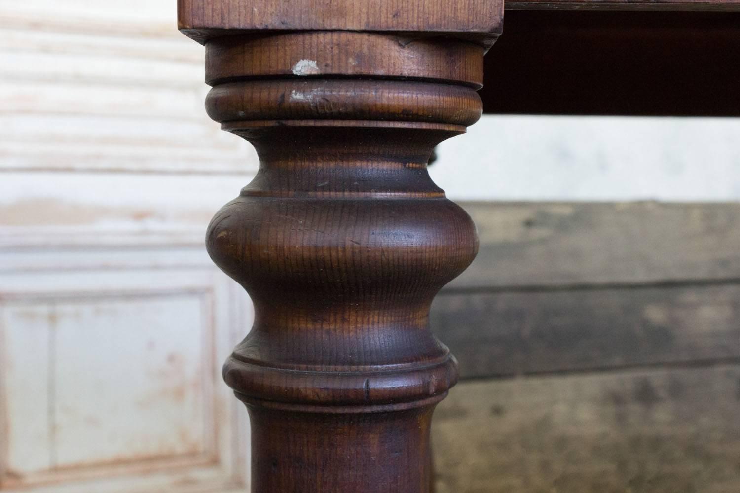 Large French 19th Century Draper's Table with Dark Finish In Excellent Condition In Buchanan, NY