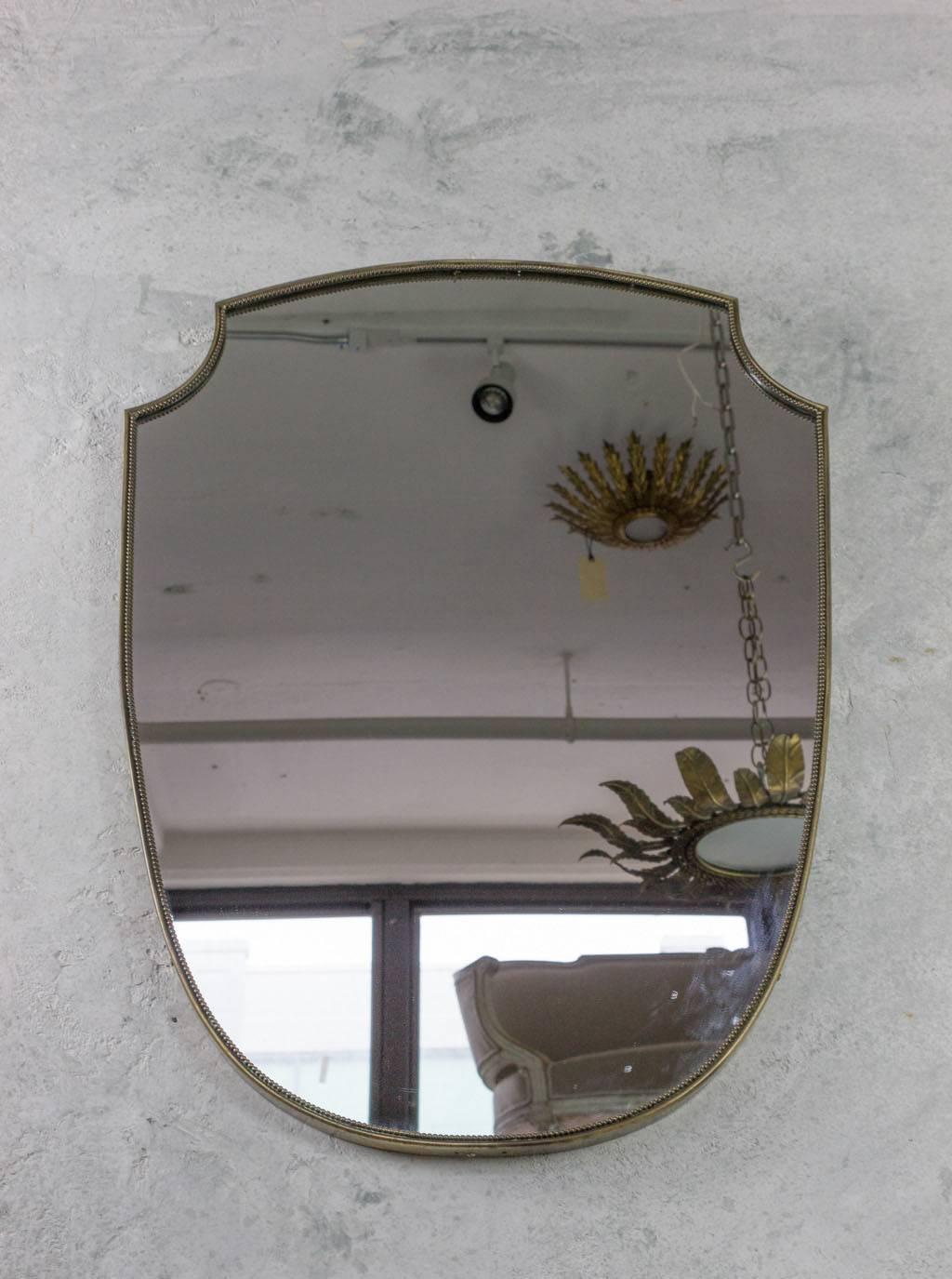 shield shape wall mirror factory