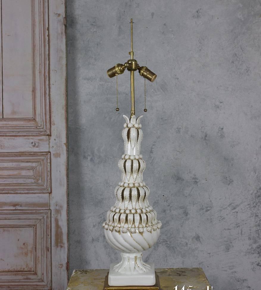 Ornate Spanish Ceramic Table Lamp With Leaf Decorations For Sale 4