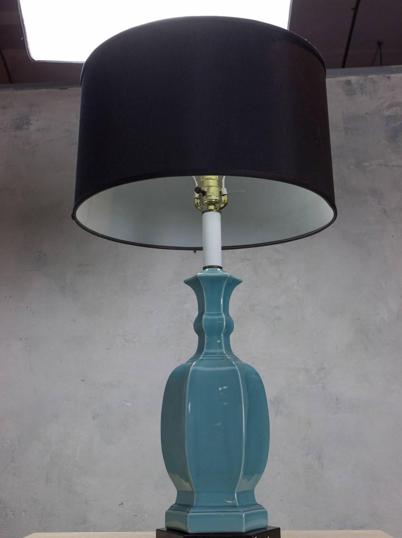 American 1950s Turquoise Blue Chinese Modern Table Lamp For Sale