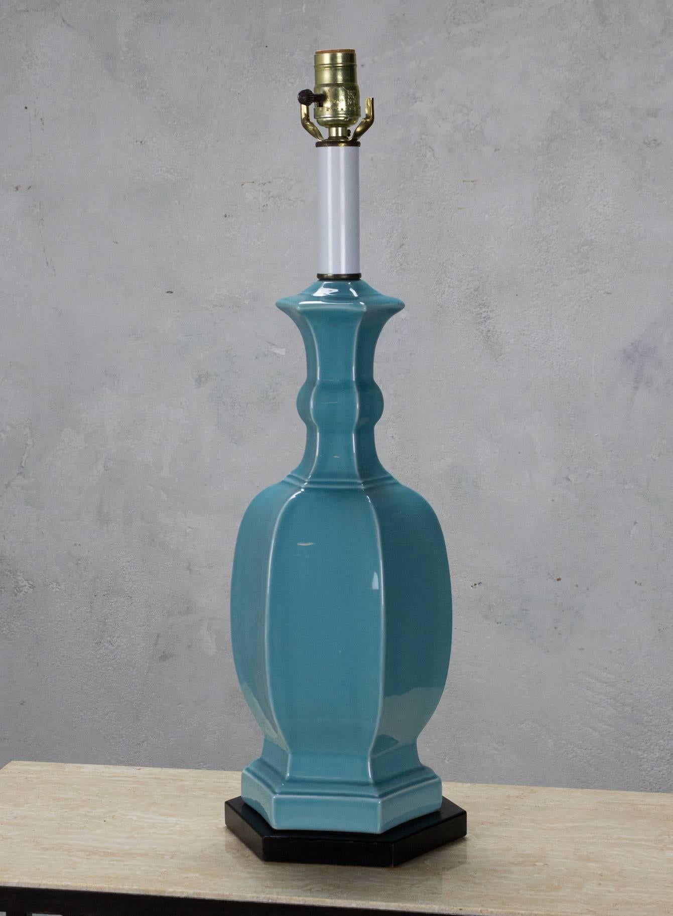 Mid-20th Century 1950s Turquoise Blue Chinese Modern Table Lamp For Sale