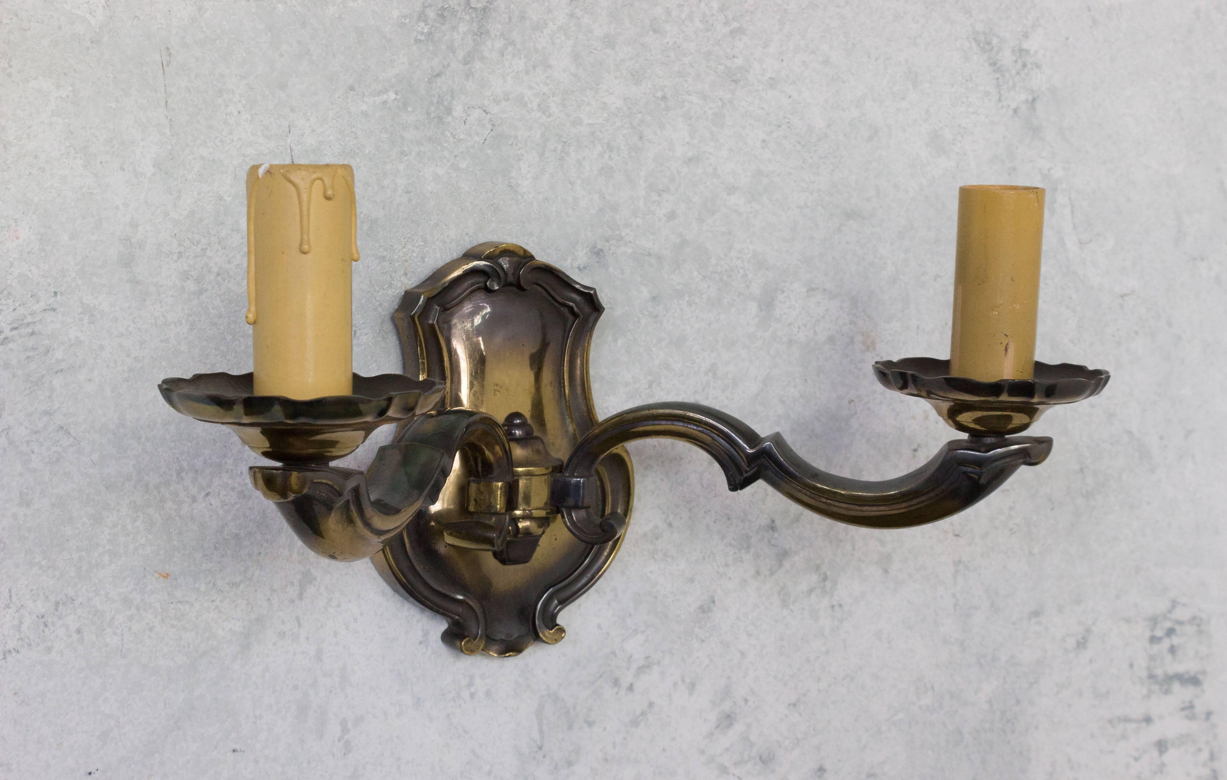 Mid-20th Century Pair of French 1940s Bronze Sconces For Sale