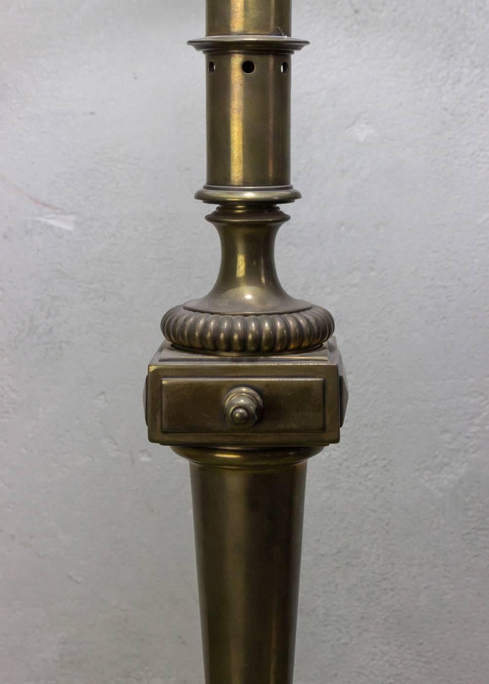 Pair of Brass Neoclassical Table Lamps For Sale 4