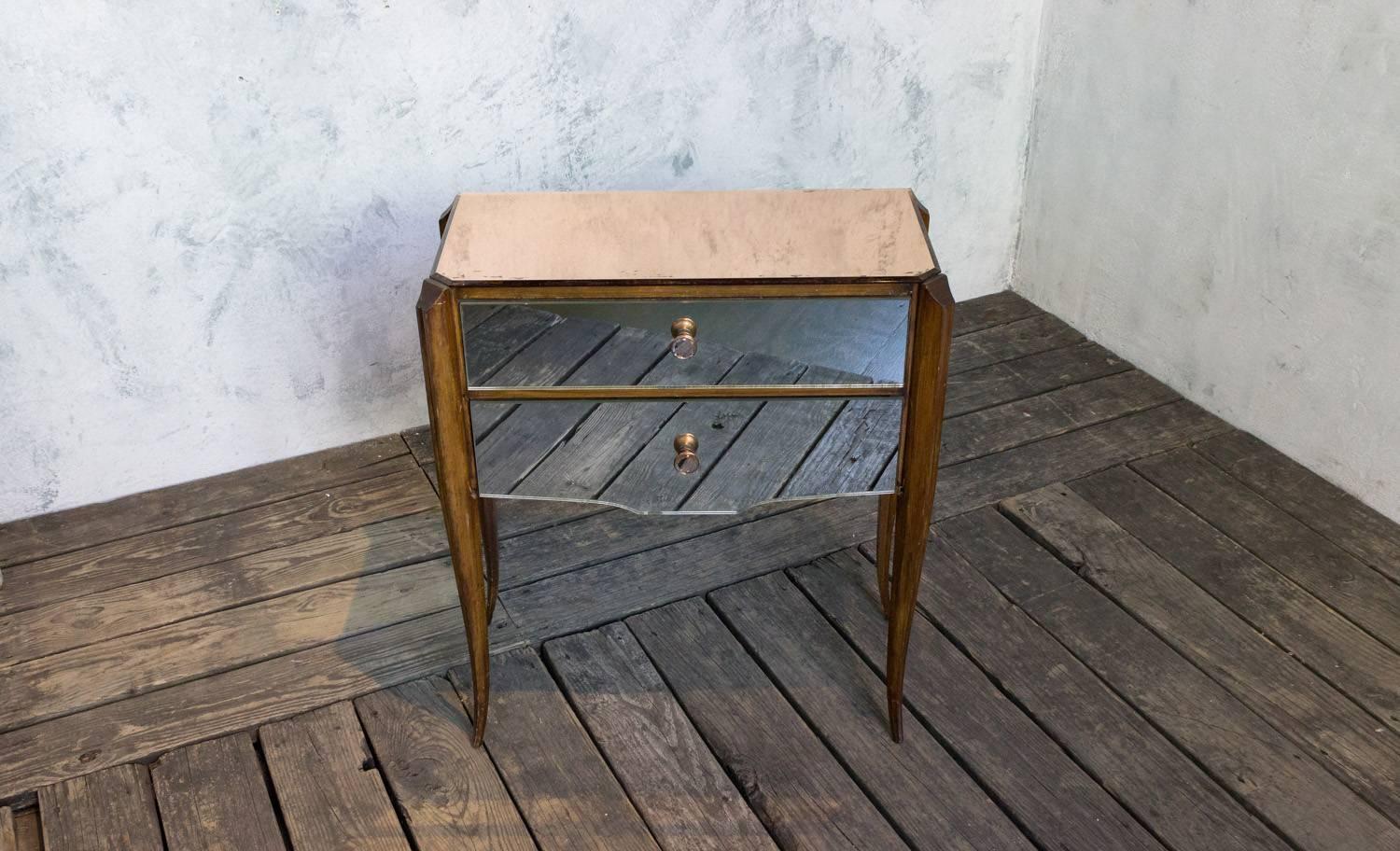 French, 1940s Mirrored Nightstand In Good Condition For Sale In Buchanan, NY